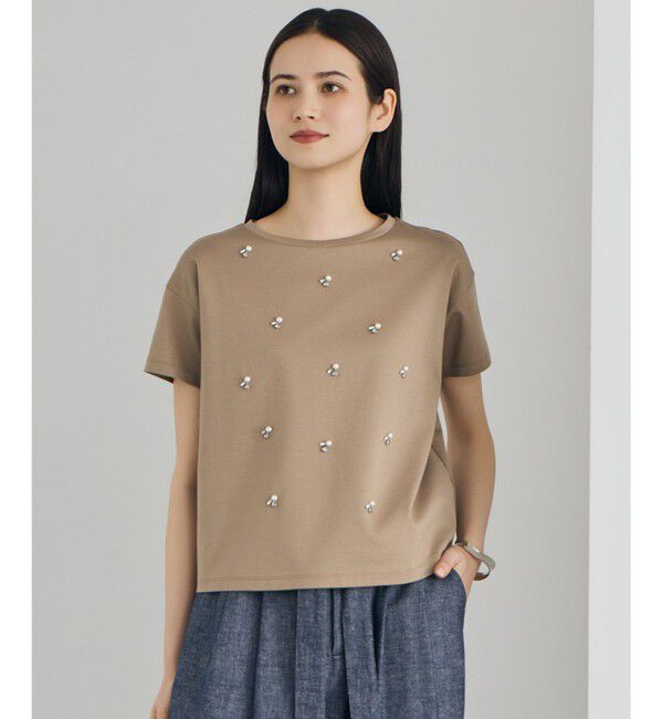 自由区「【きれい目カジュアル・顔まわり華やか】ビジュー Tシャツ」|Tシャツ・カットソー|ブラウン