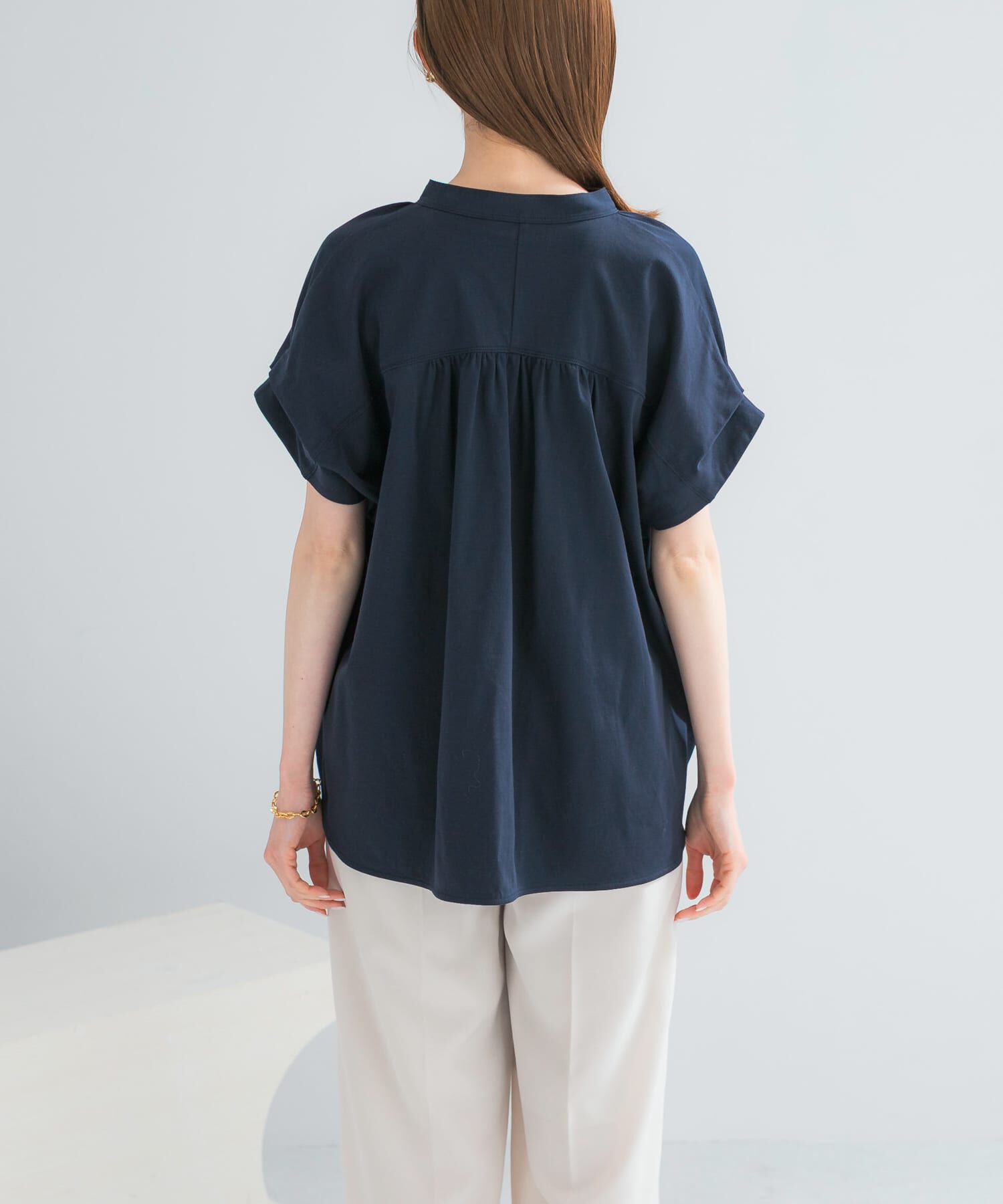 URBAN RESEARCH ROSSO「『WEB/一部店舗限定』汗染防止デザインボタンカットブラウス」|シャツ・ブラウス|