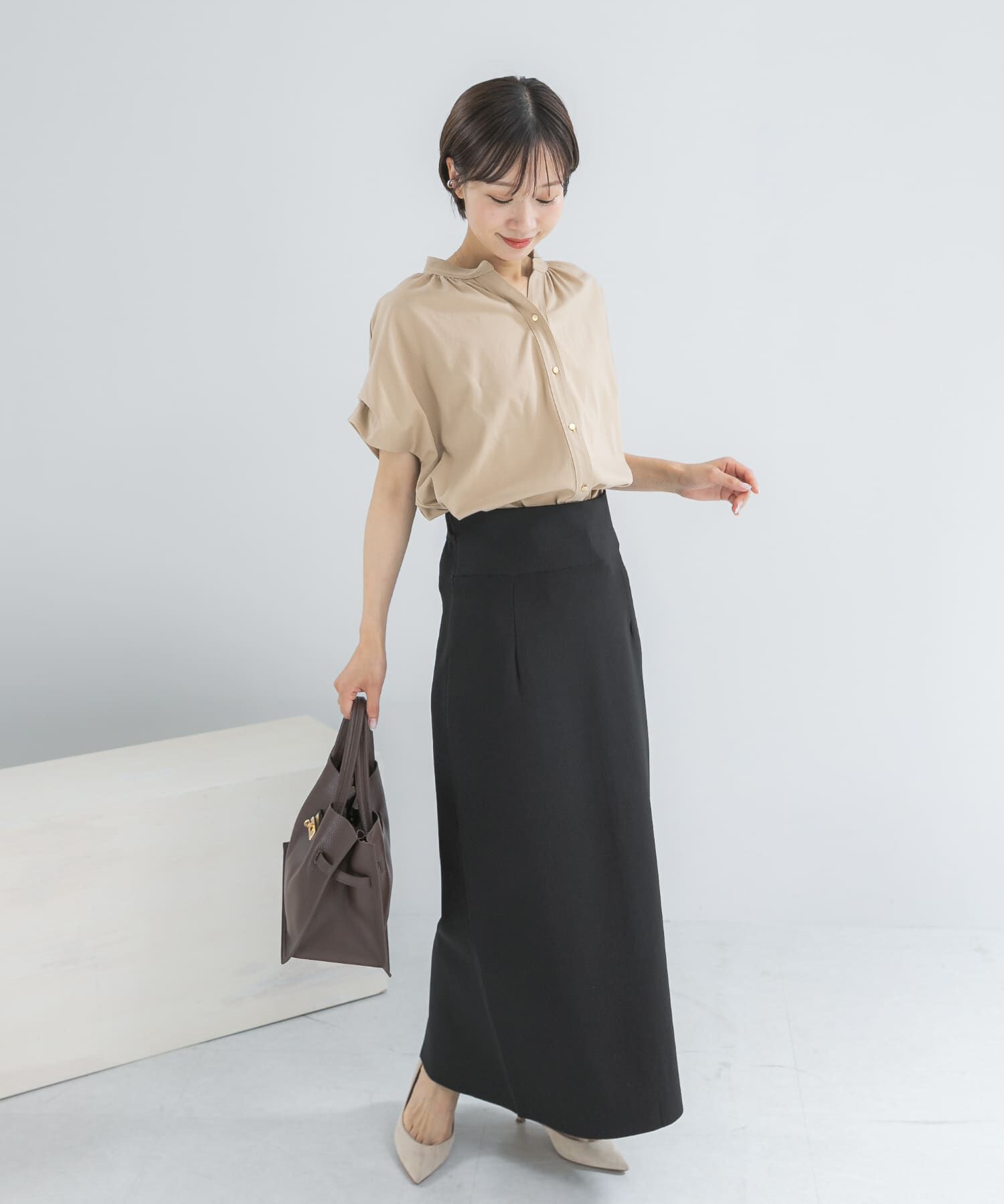 URBAN RESEARCH ROSSO「『WEB/一部店舗限定』汗染防止デザインボタンカットブラウス」|シャツ・ブラウス|