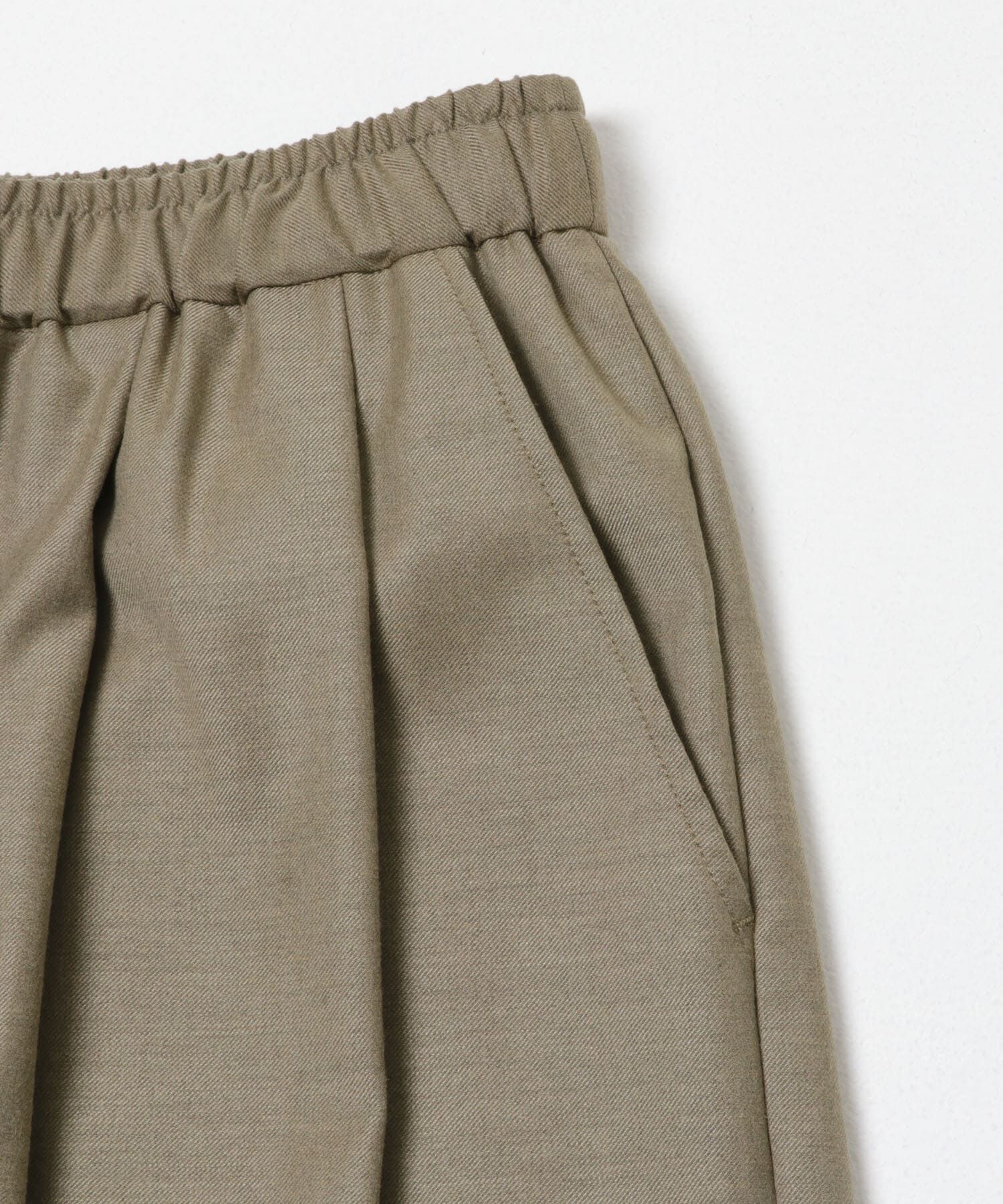 URBAN RESEARCH「『UR TECH SMOOTHLUXE』ウール混タックギャザーストレートパンツ」|その他|
