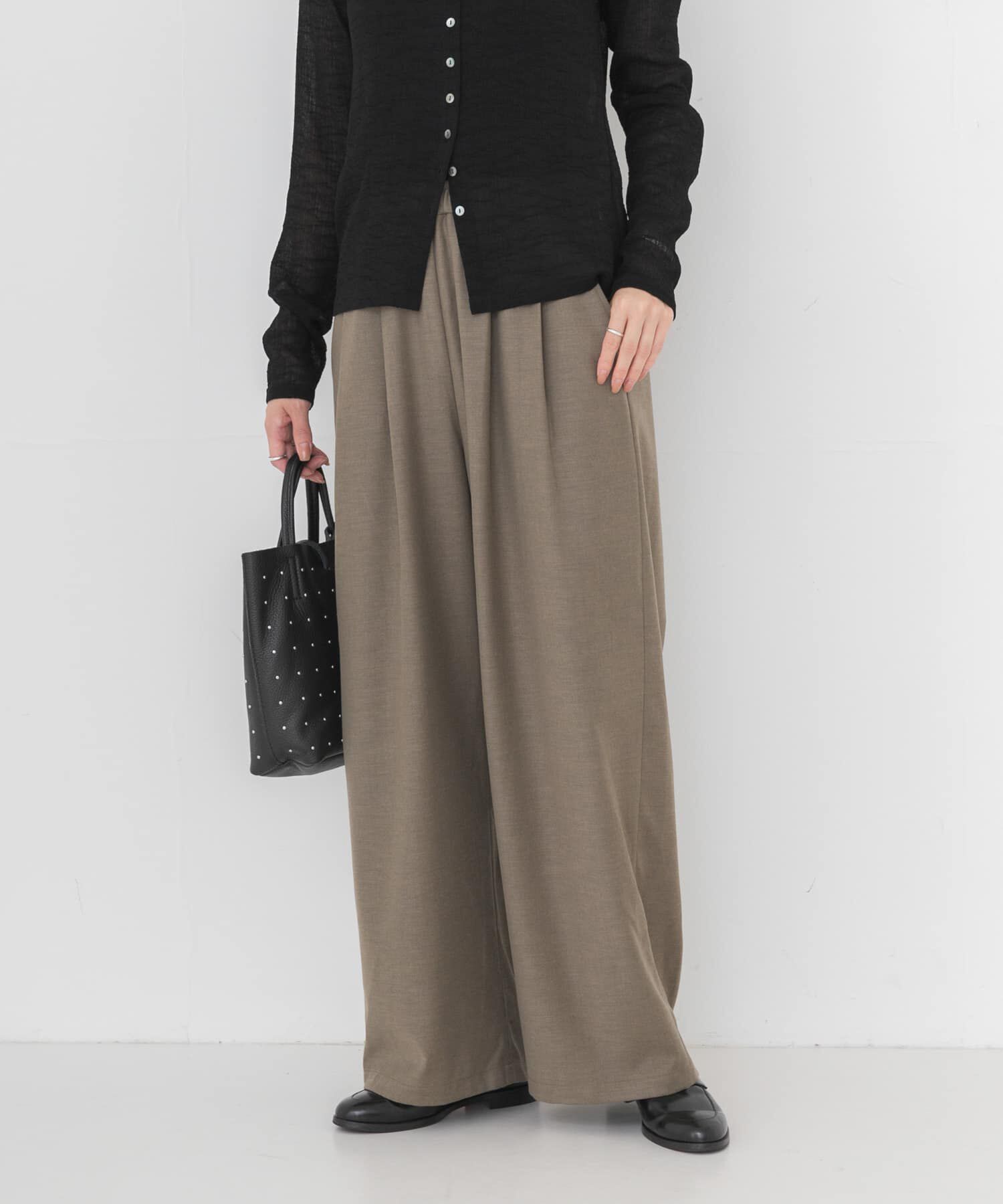 URBAN RESEARCH「『UR TECH SMOOTHLUXE』ウール混タックギャザーストレートパンツ」|その他|
