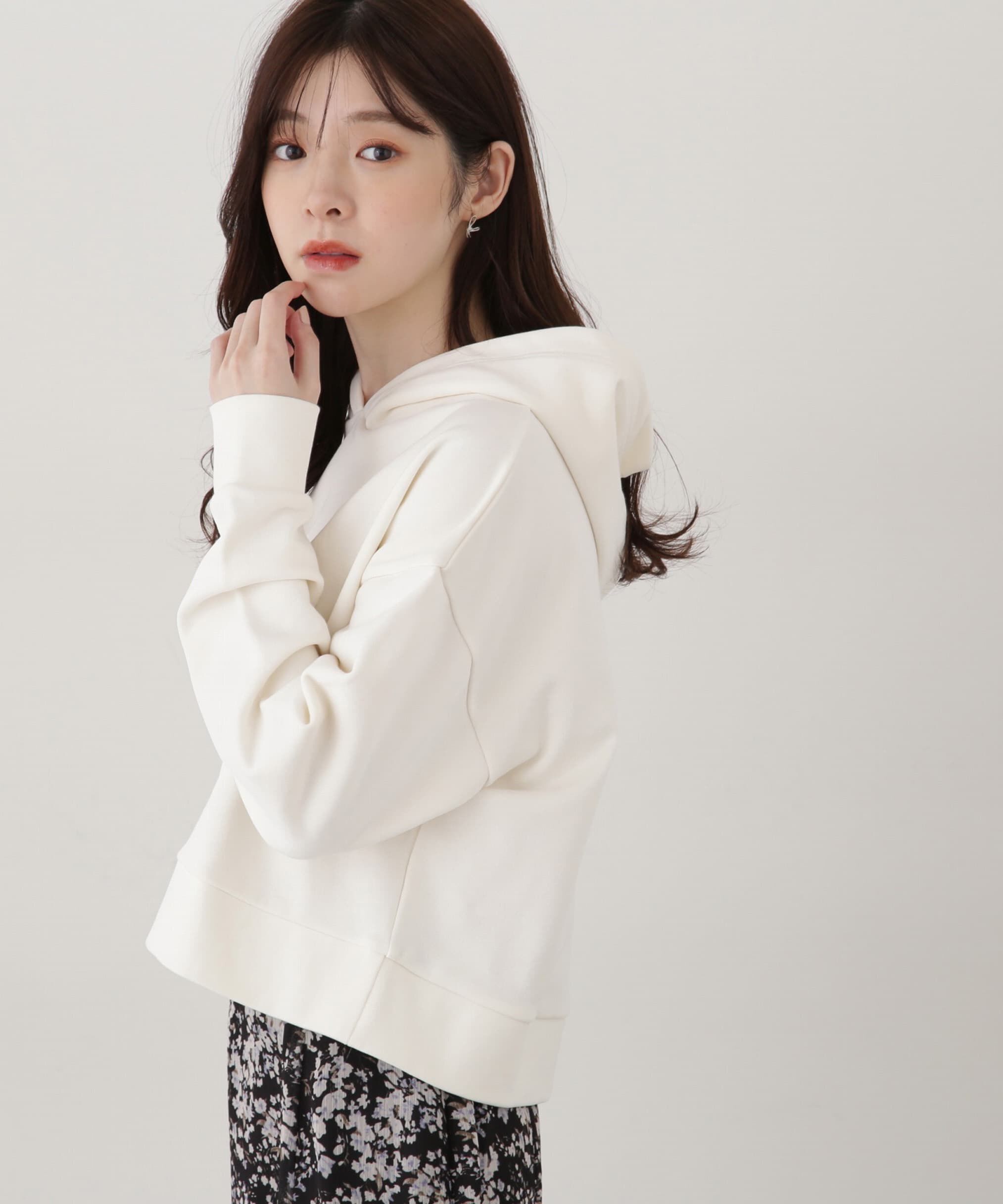 PROPORTION BODY DRESSING「リボンブローチ付きフーディー」|Tシャツ・カットソー|