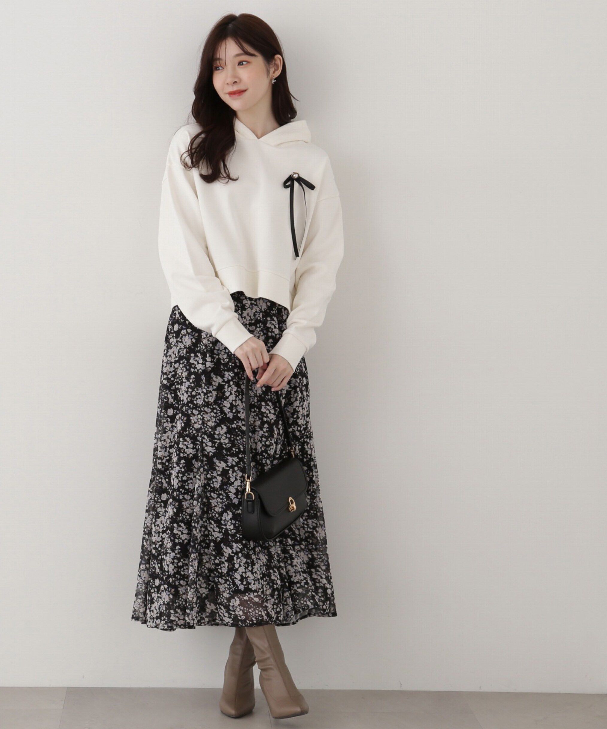 PROPORTION BODY DRESSING「リボンブローチ付きフーディー」|Tシャツ・カットソー|