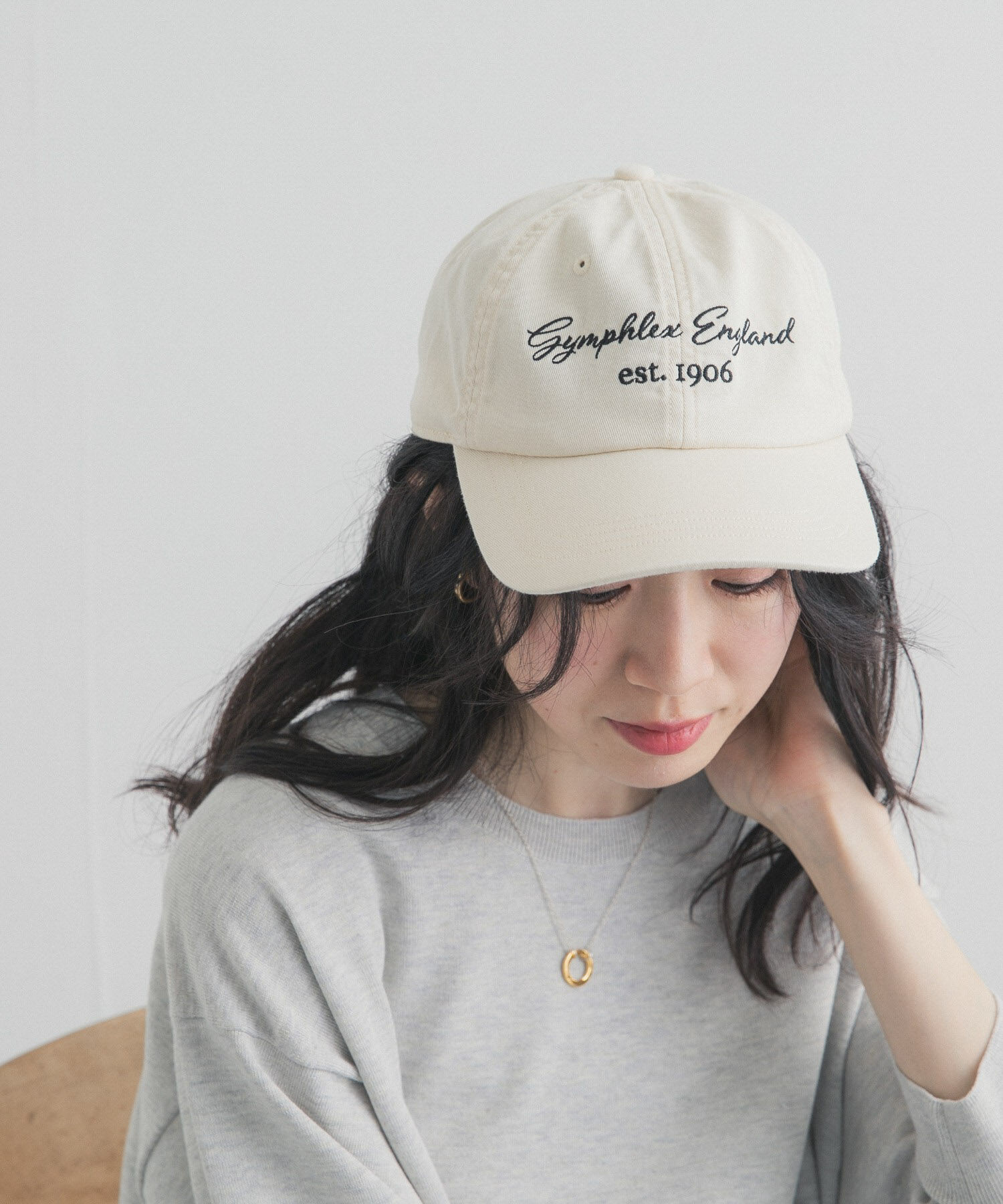 URBAN RESEARCH DOORS「GYMPHLEX　LOGO CAP」|キャップ・キャスケット|アイボリー