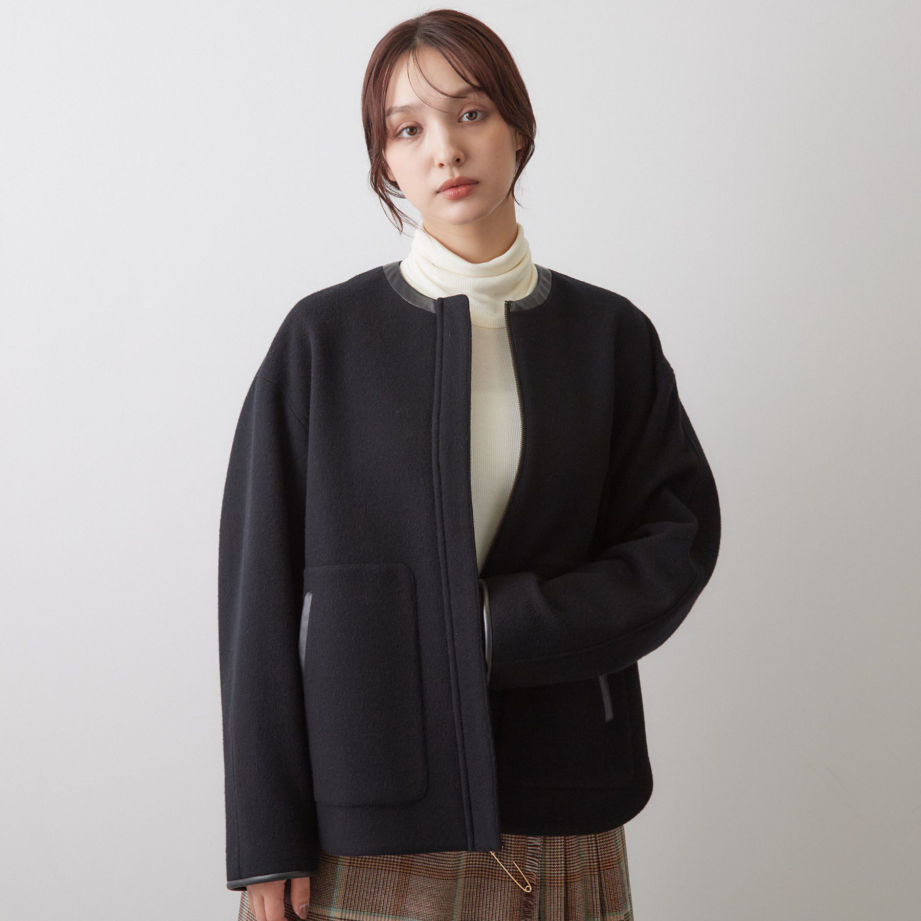DRESSTERIOR「Super140's レザー調パイピングジャケット」|ブルゾン・スタジャン|