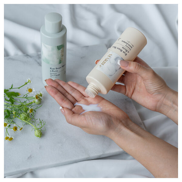  「SWATi RAW BODY MILK & BATH ANISE JASMINE (200ml)」|ボディ保湿|