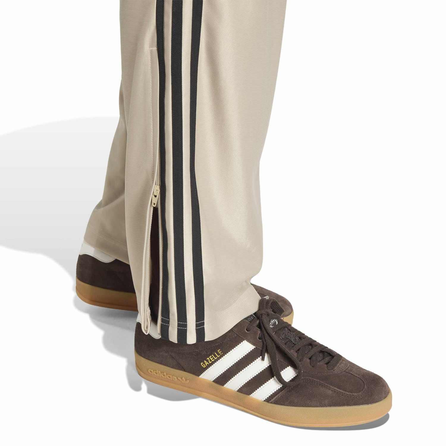 adidas「【ADIDAS ｳｪｱ】M FIREBIRD METALLIC TP」|チノ|