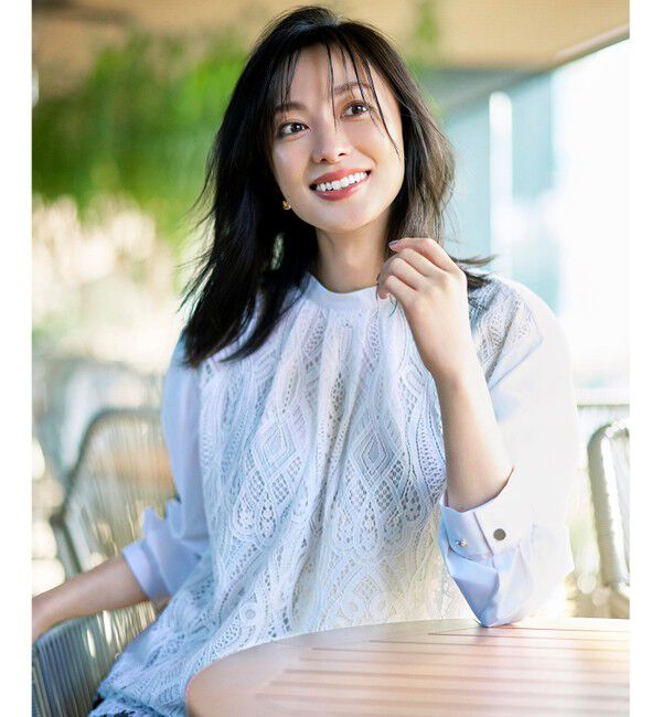 自由区「【SHIHOさん着用・一枚で着映える】レースブロッキングスタンドカラー ブラウス」|シャツ・ブラウス|