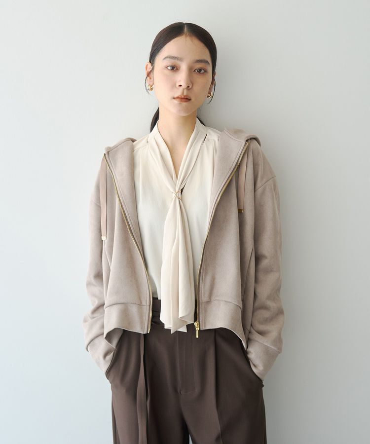 YECCA VECCA「バックプリーツフーディー」|ブルゾン・スタジャン|Gray Beige
