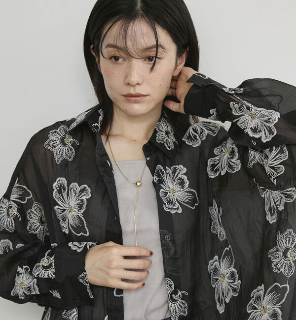Doux archives「フラワー刺しゅうシアーオーバーシャツ」|シャツ・ブラウス|