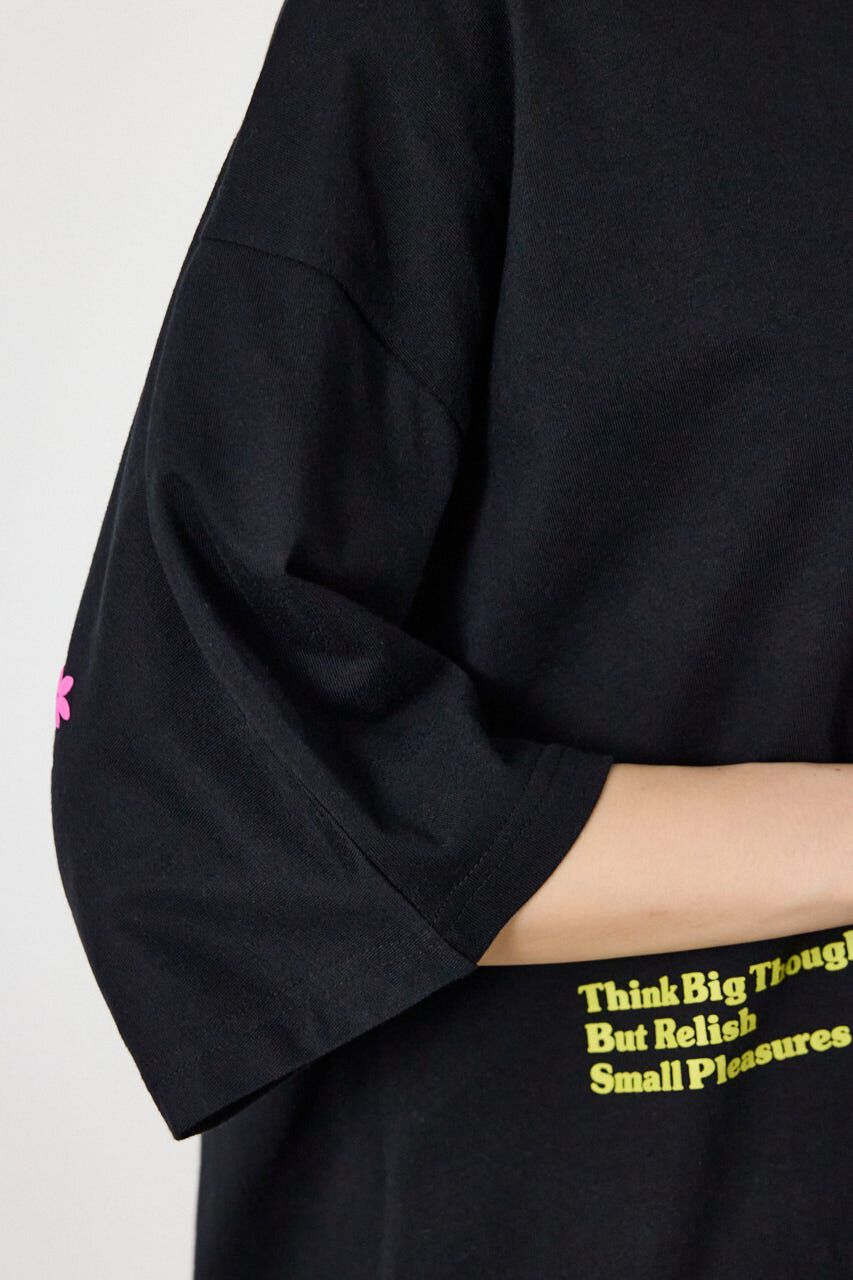 RODEO CROWNS「フラワースクリプトロゴ5分袖Tシャツ」|Tシャツ・カットソー|