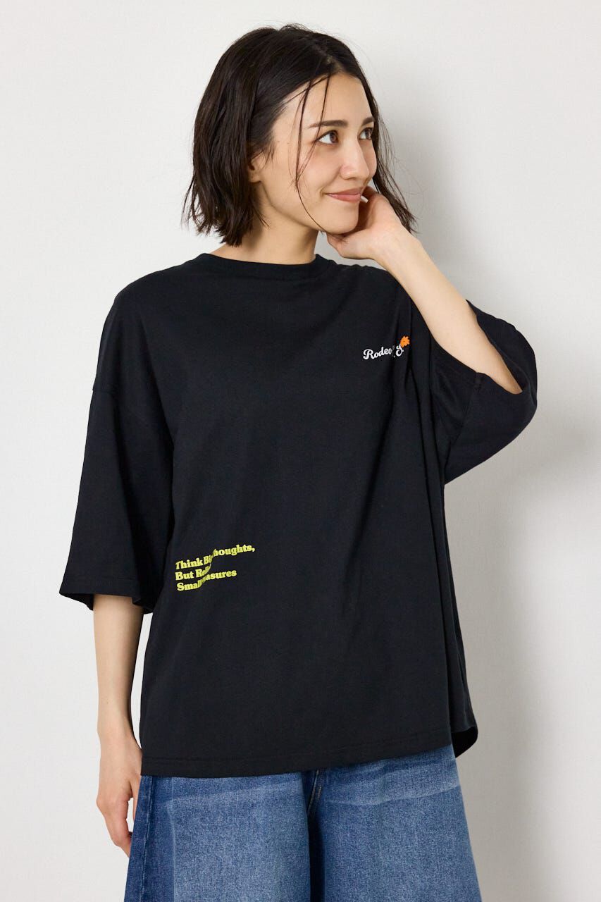 RODEO CROWNS「フラワースクリプトロゴ5分袖Tシャツ」|Tシャツ・カットソー|