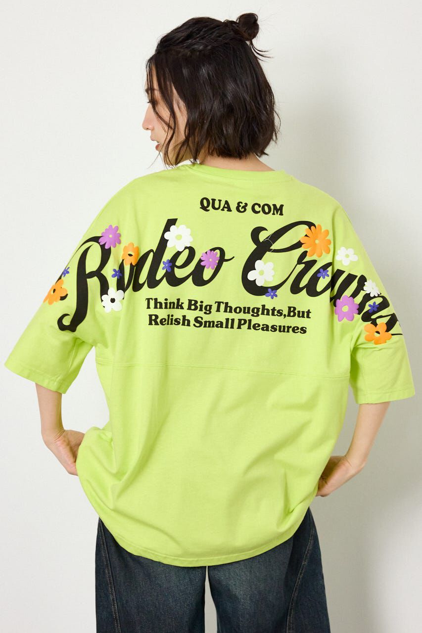 RODEO CROWNS「フラワースクリプトロゴ5分袖Tシャツ」|Tシャツ・カットソー|