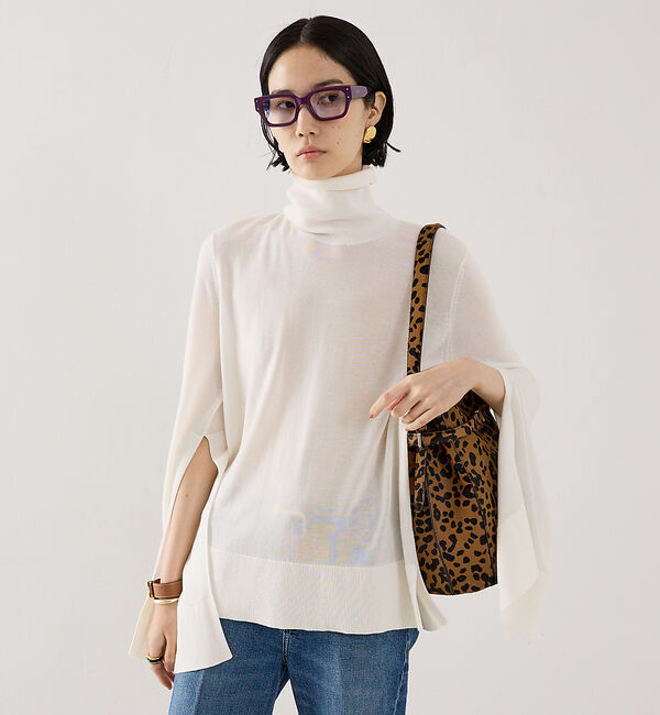The Store by C' 「【TOTEME】SLIT SLEEVE TURTLENECK／スリットスリーブタ」|ニット・セーター|ホワイト