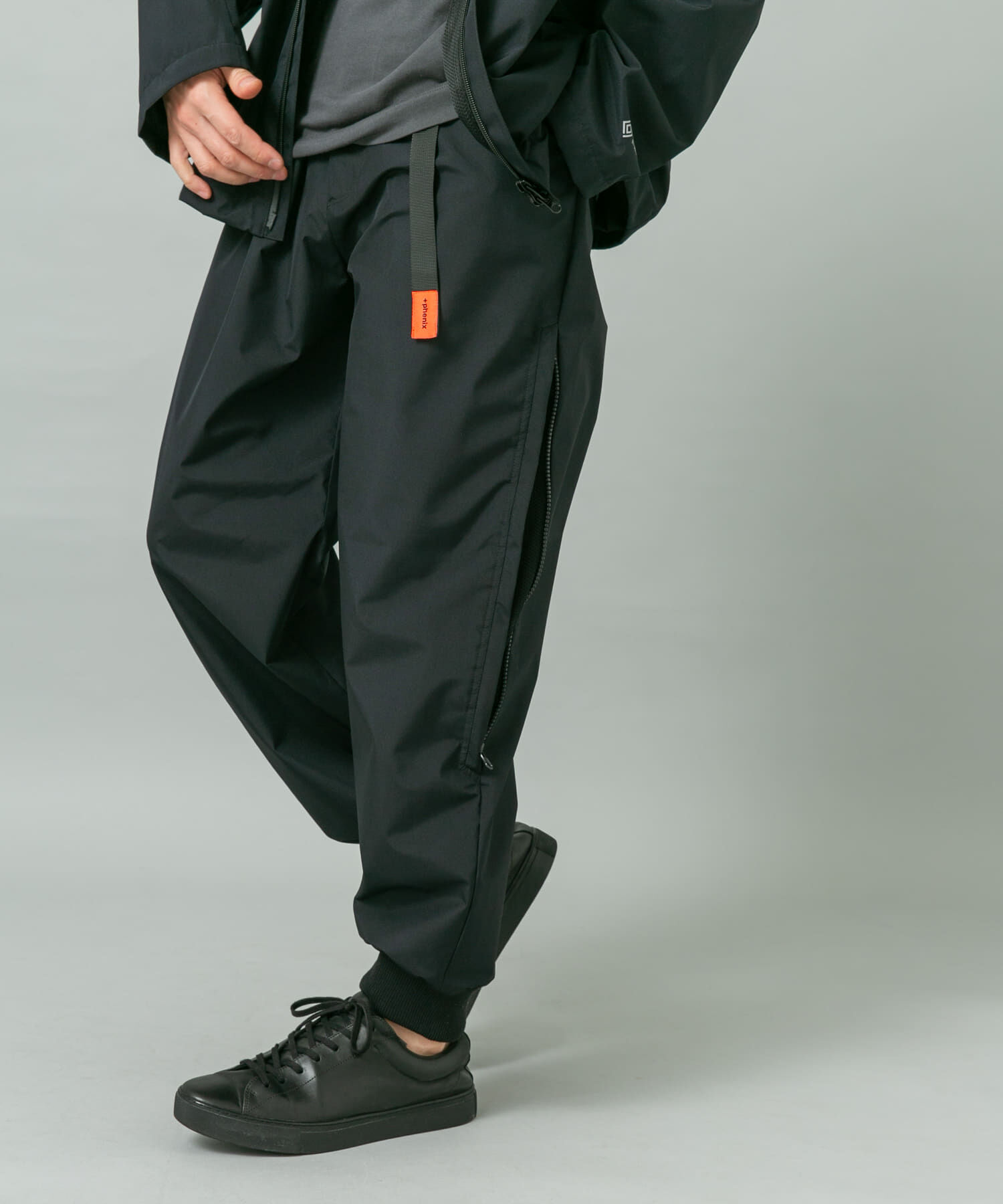 URBAN RESEARCH ROSSO「『別注』+phenix　WINDSTOPPER by GORE-TEX LABS リブジョガーパンツ」|その他|