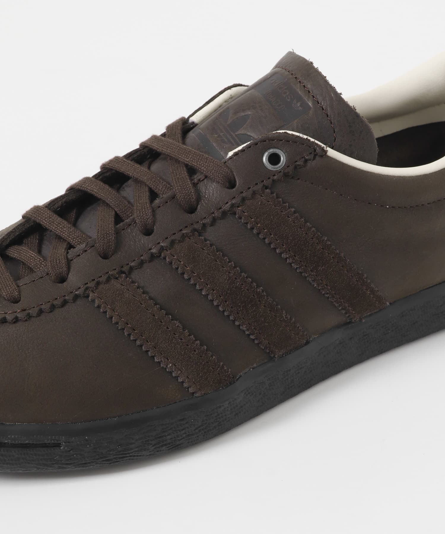 URBAN RESEARCH DOORS「adidas　TOBACCO」|スニーカー|