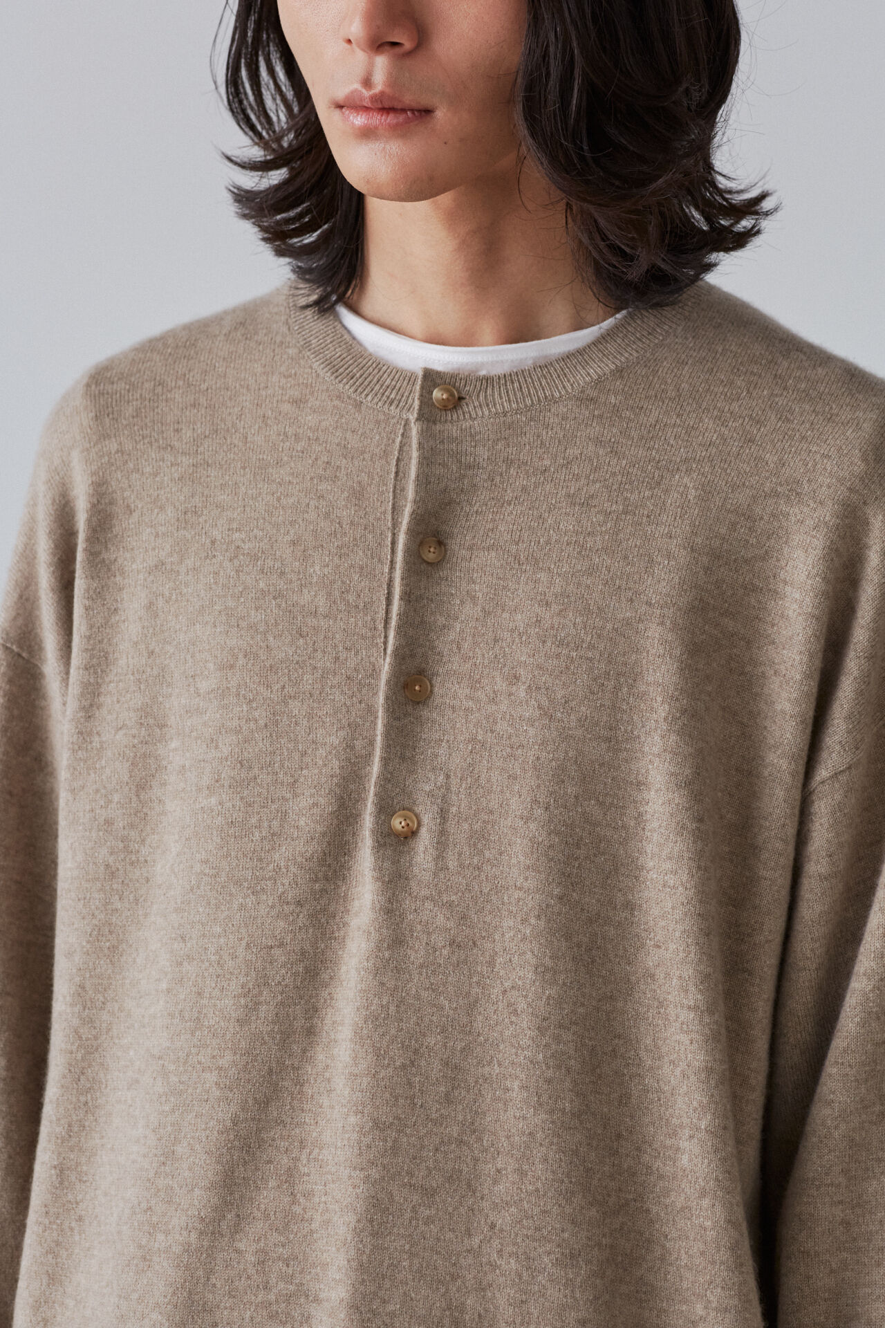 YLEVE 「YLEVE / CASHMERE KN  HENRY NECK P/O」|ニット・セーター|