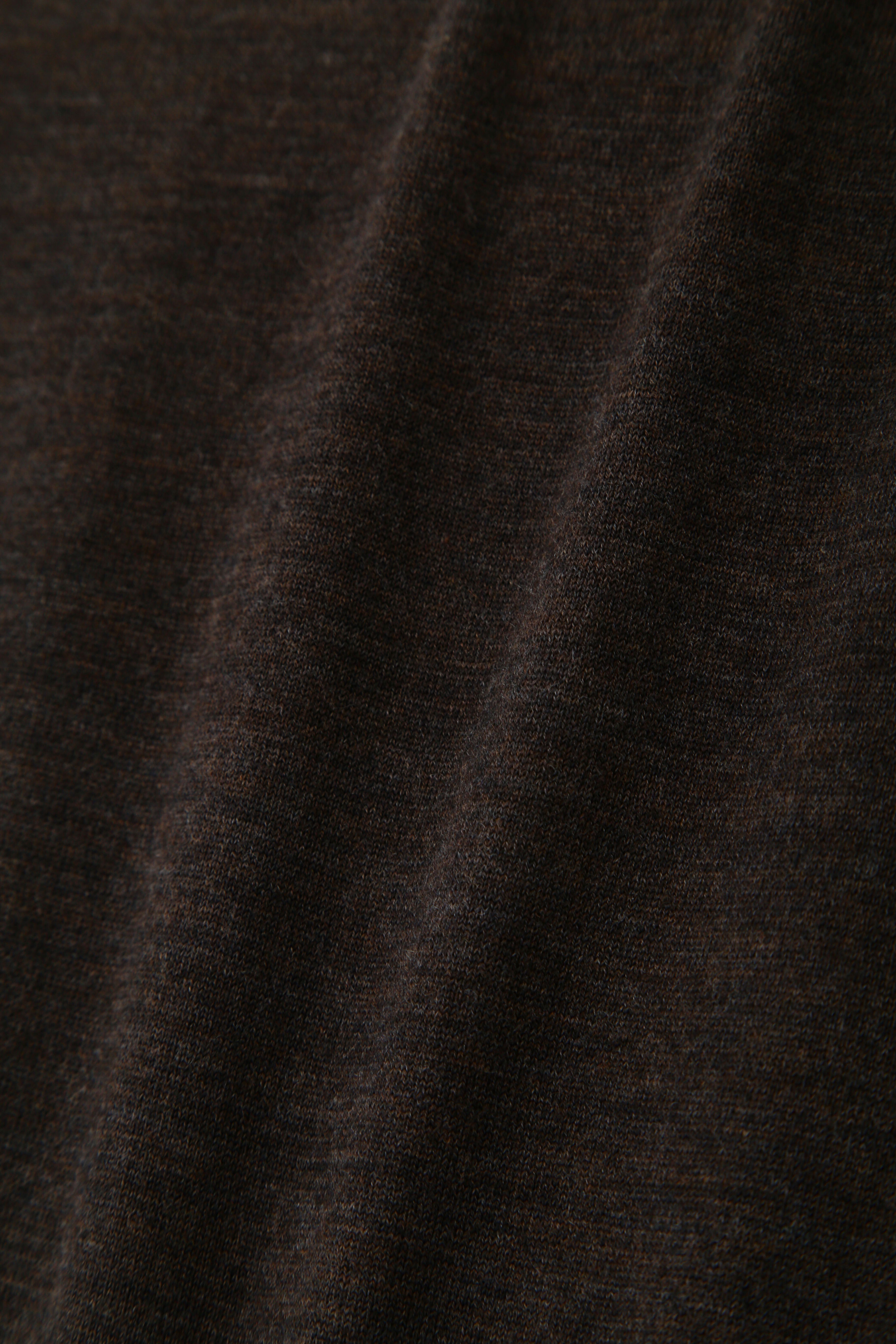 YLEVE 「YLEVE / SUPERFINE 120&rsquo;S BIELLA YARN KN P/O」|ニット・セーター|