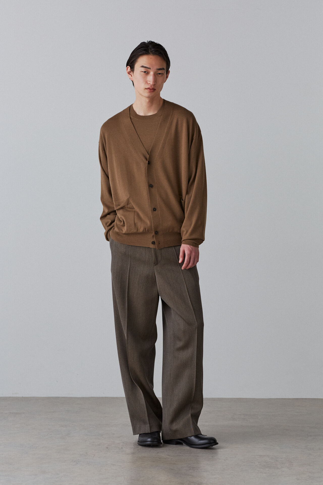 YLEVE 「YLEVE / SUPERFINE 120&rsquo;S BIELLA YARN KN CD」|ニット・セーター|