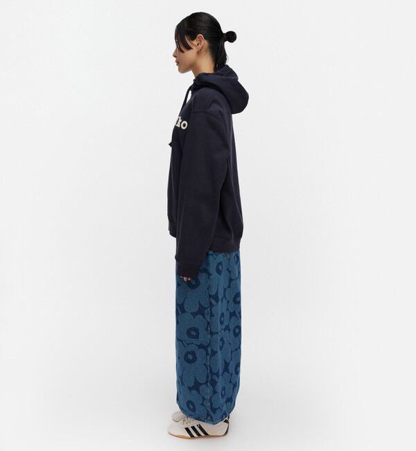 Marimekko「Skripti Logo Placement フーディー」|シャツ・ブラウス|
