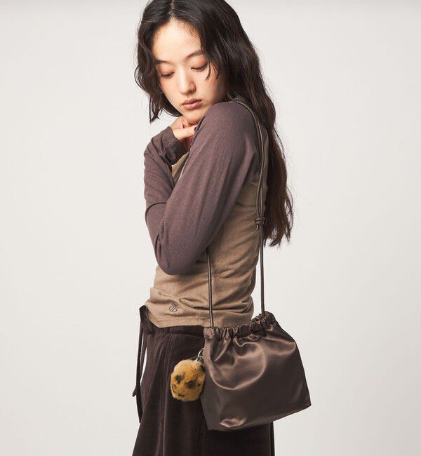 UNITED ARROWS green label relaxing「チャームつき 巾着ショルダーバッグ 2WAY」|ショルダー・メッセンジャー|DK.BROWN
