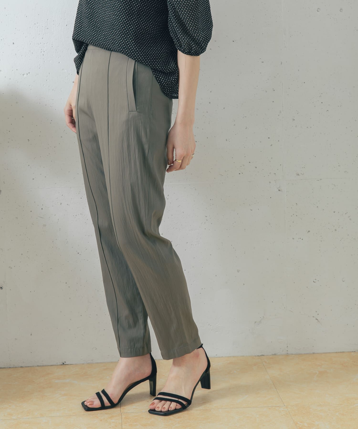 URBAN RESEARCH ROSSO「ピンタックテーパードパンツ」|その他|