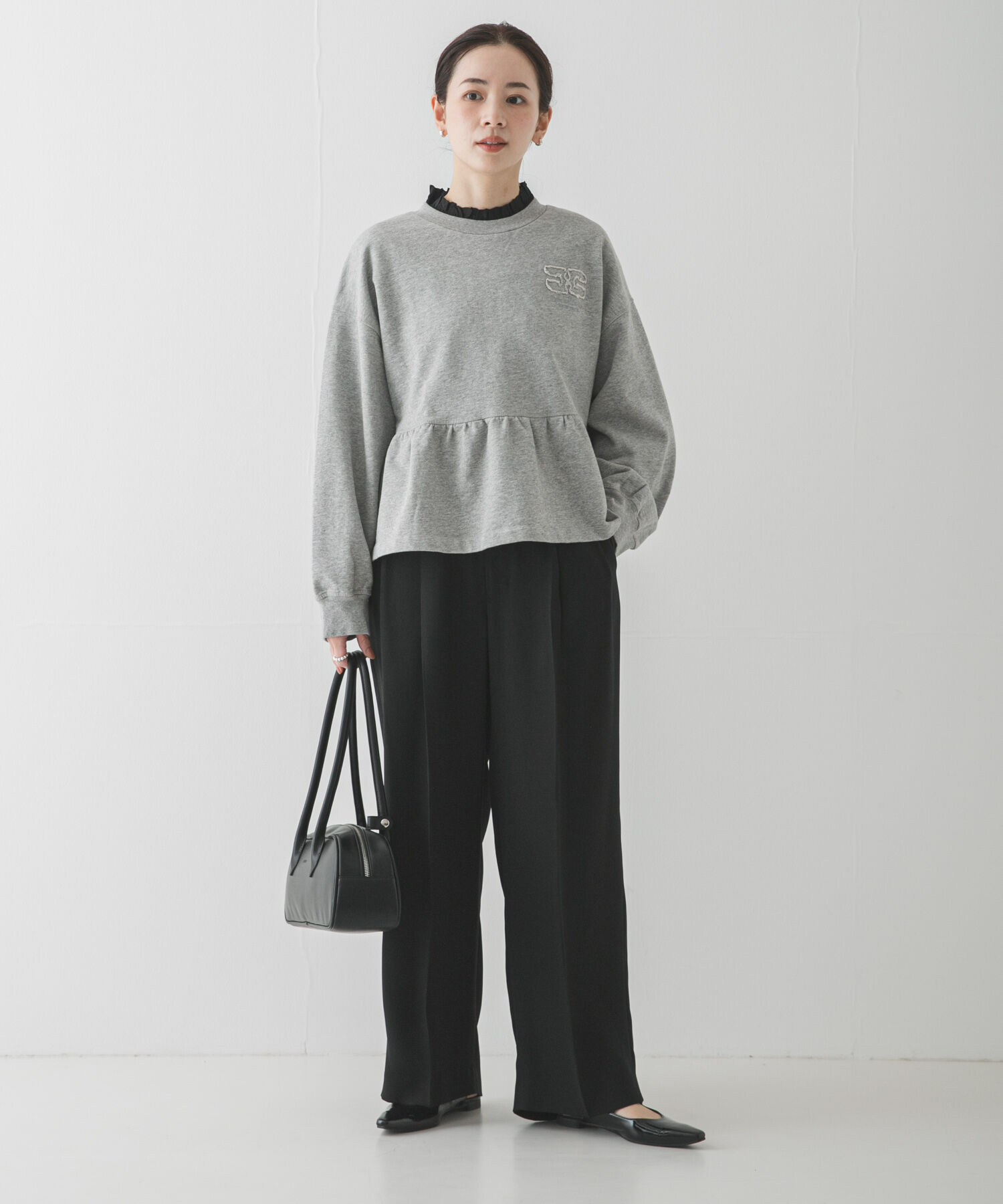 URBAN RESEARCH「GANNI　ISOLI CREWNECK PEPLUM」|スウェット・ジャージ|