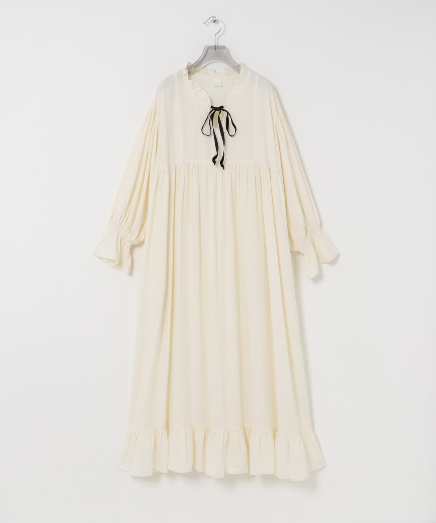 URBAN RESEARCH「Picchi Nia　SOFT IVORY」|ワンピース|