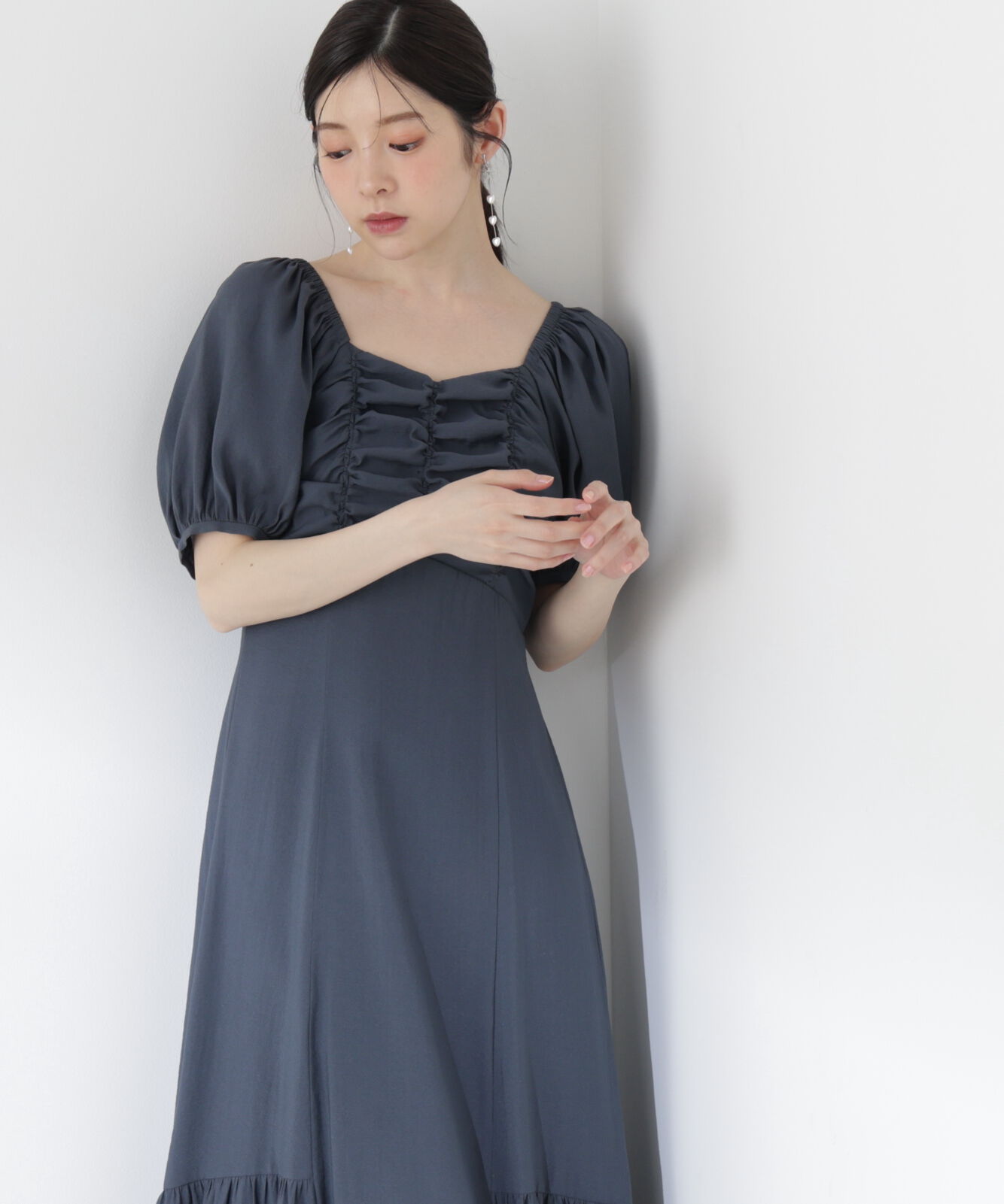 PROPORTION BODY DRESSING「フロントギャザーパフスリーブワンピース26SS」|ワンピース|
