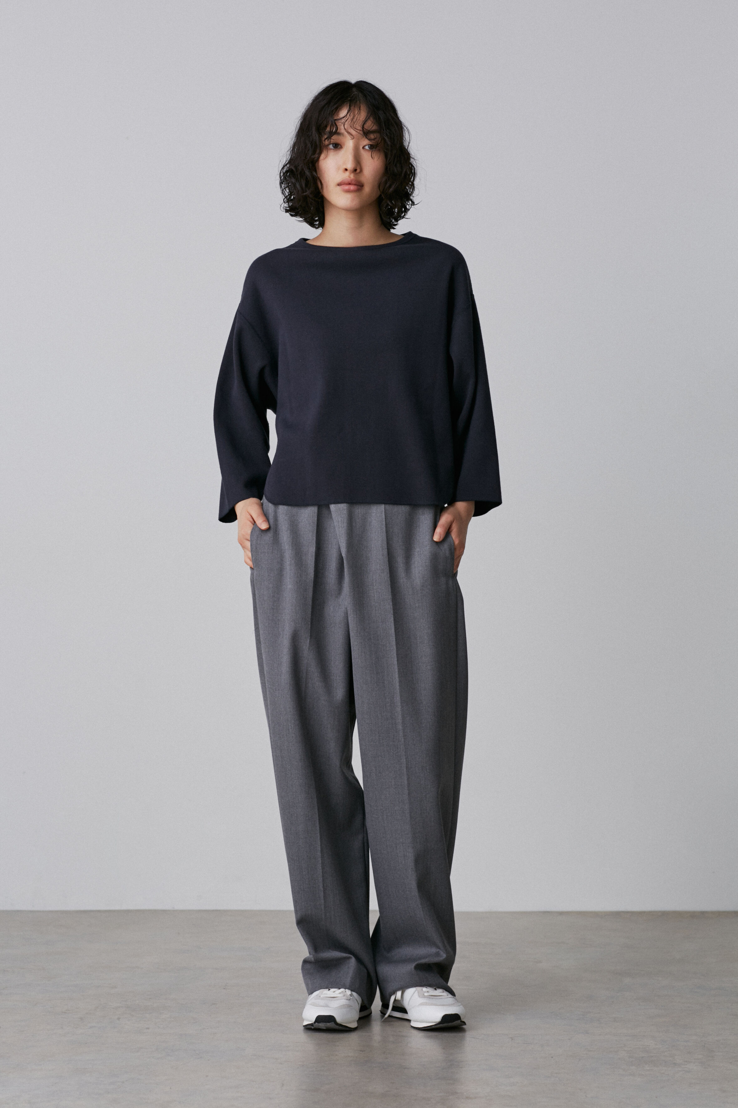 YLEVE 「YLEVE / WOOL SURGE TROUSERS」|その他|