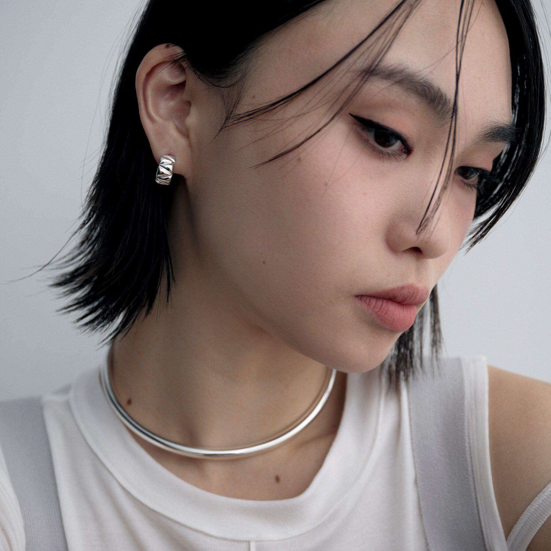 COCOSHNIK ONKITSCH「シルバー キルトフープピアス」|ピアス|