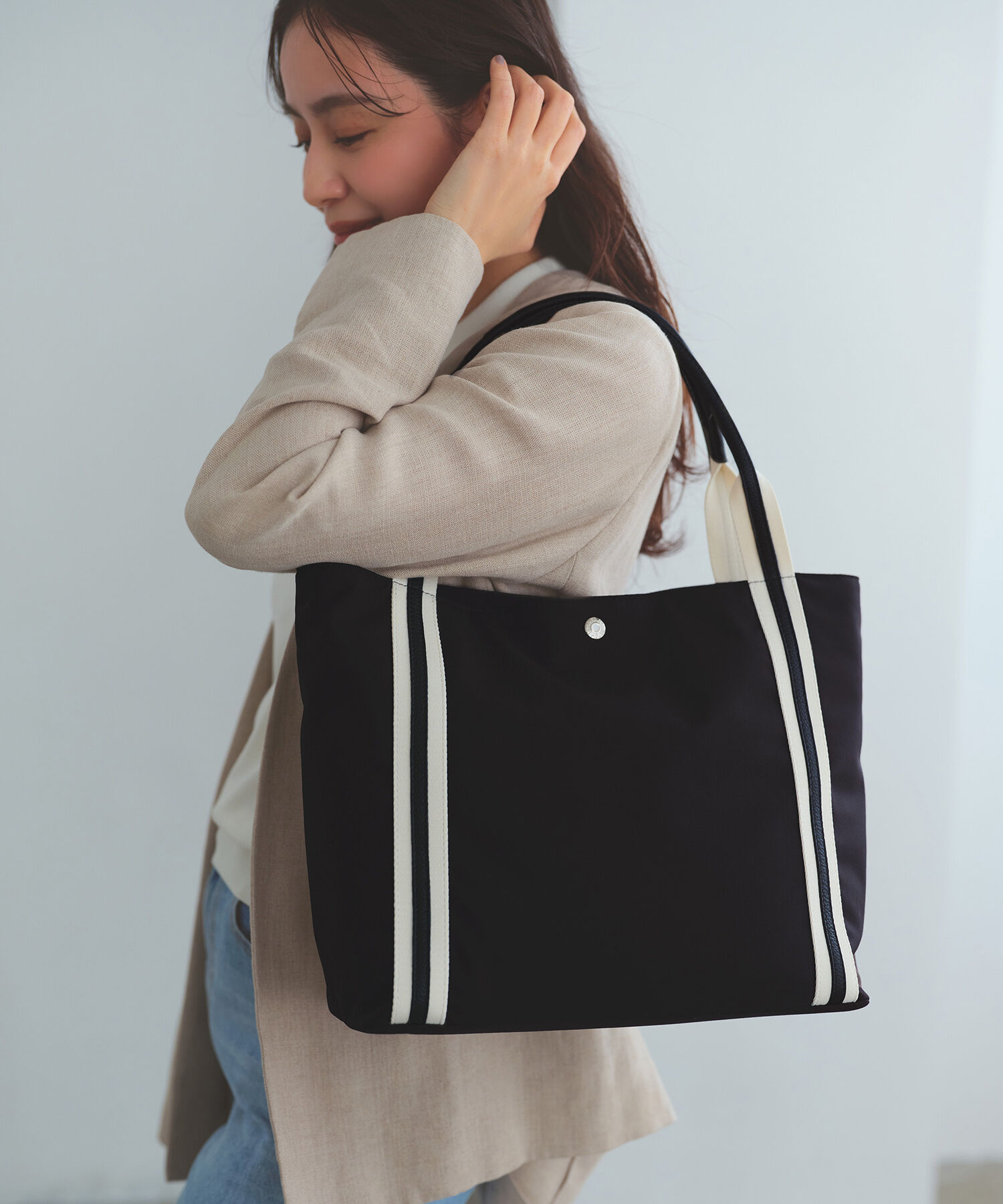 TOPKAPI TREASURE「【TREASURE TOPKAPI】ソフトタッチ テープハンドル トートバッグ　A4 / 軽量 / 肩掛け」|トートバッグ|ブラック