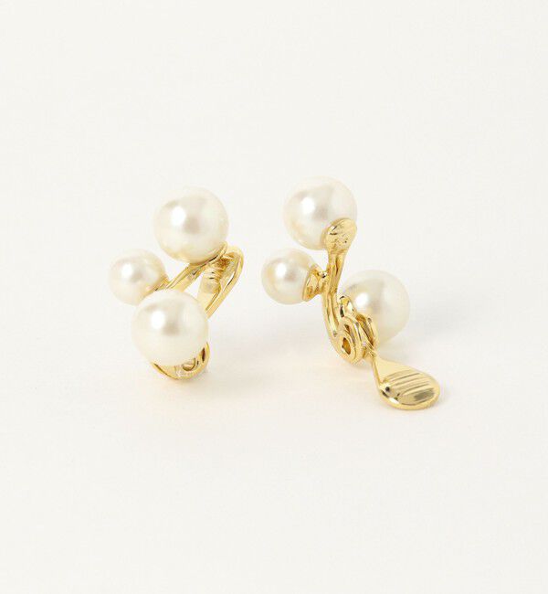 BEAMS SELECTION for WOMEN「jour couture / chubby 3パール イヤリング」|イヤリング|