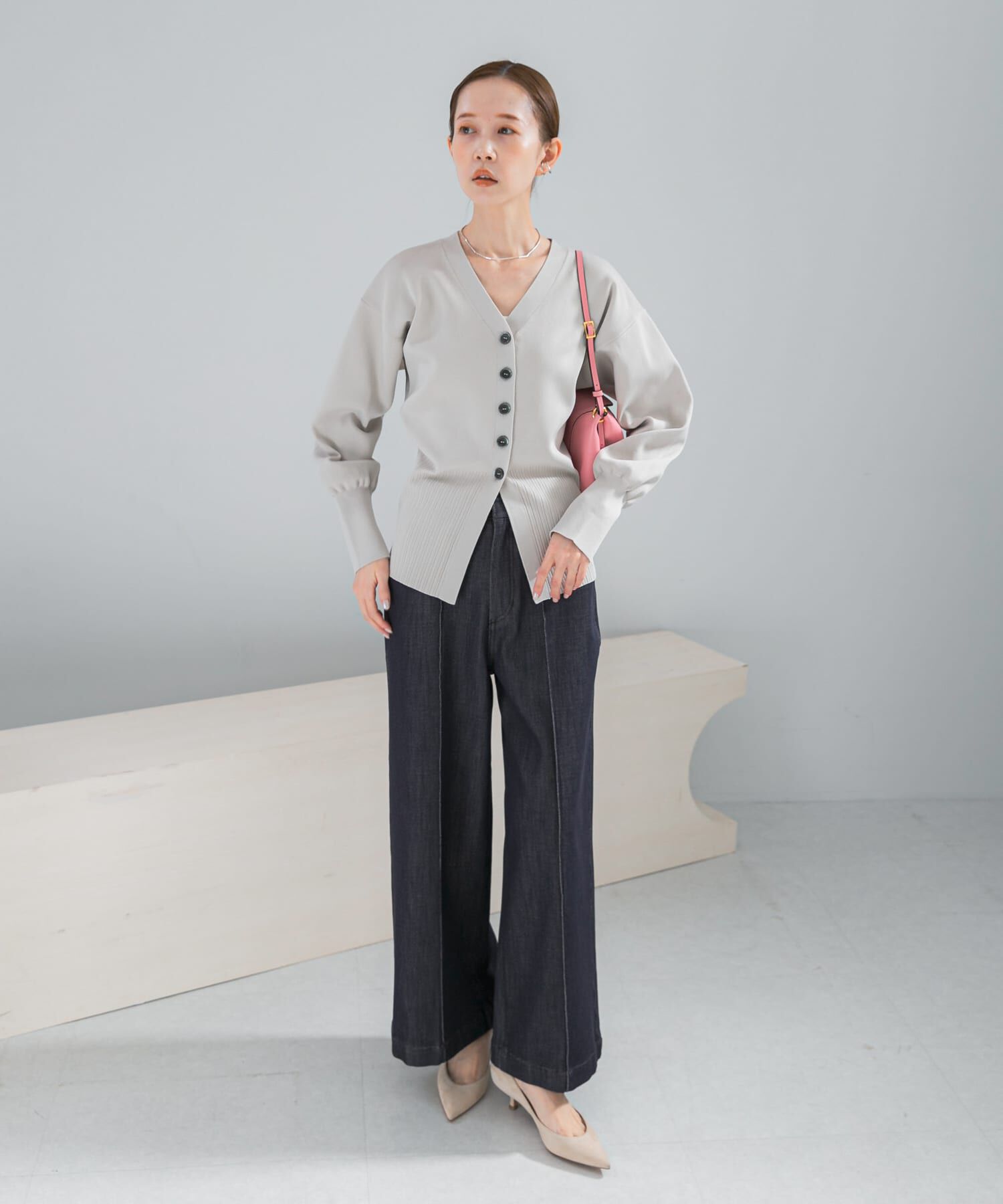 URBAN RESEARCH ROSSO「Vネックリブフロント釦デザインニット」|カーディガン|
