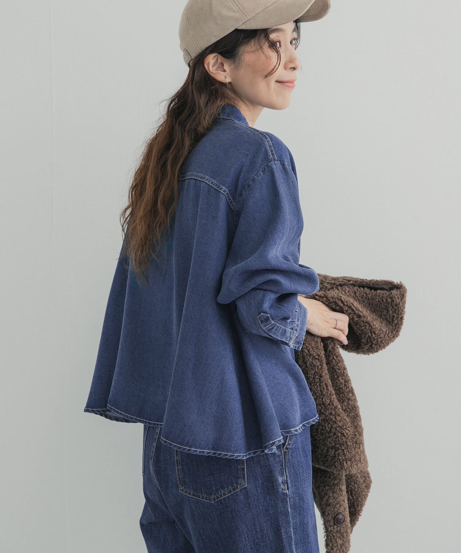 URBAN RESEARCH DOORS「デニム切替ショート丈シャツ 26AW」|シャツ・ブラウス|