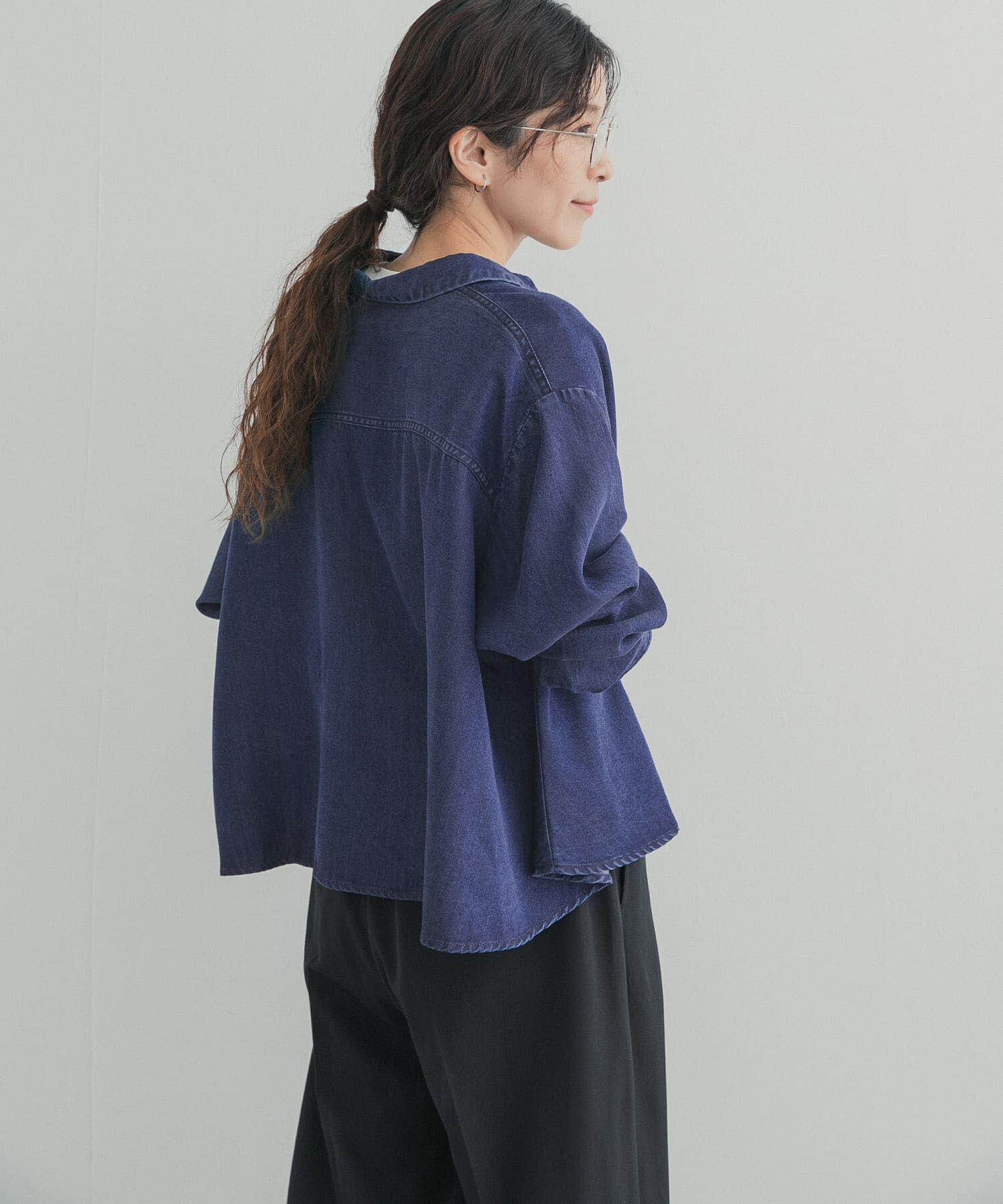 URBAN RESEARCH DOORS「デニム切替ショート丈シャツ 26AW」|シャツ・ブラウス|