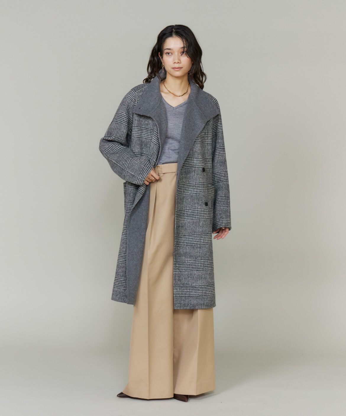 INED「《大きいサイズ》シルクカシミヤVネックニット《CONTESSA》」|ニット・セーター|