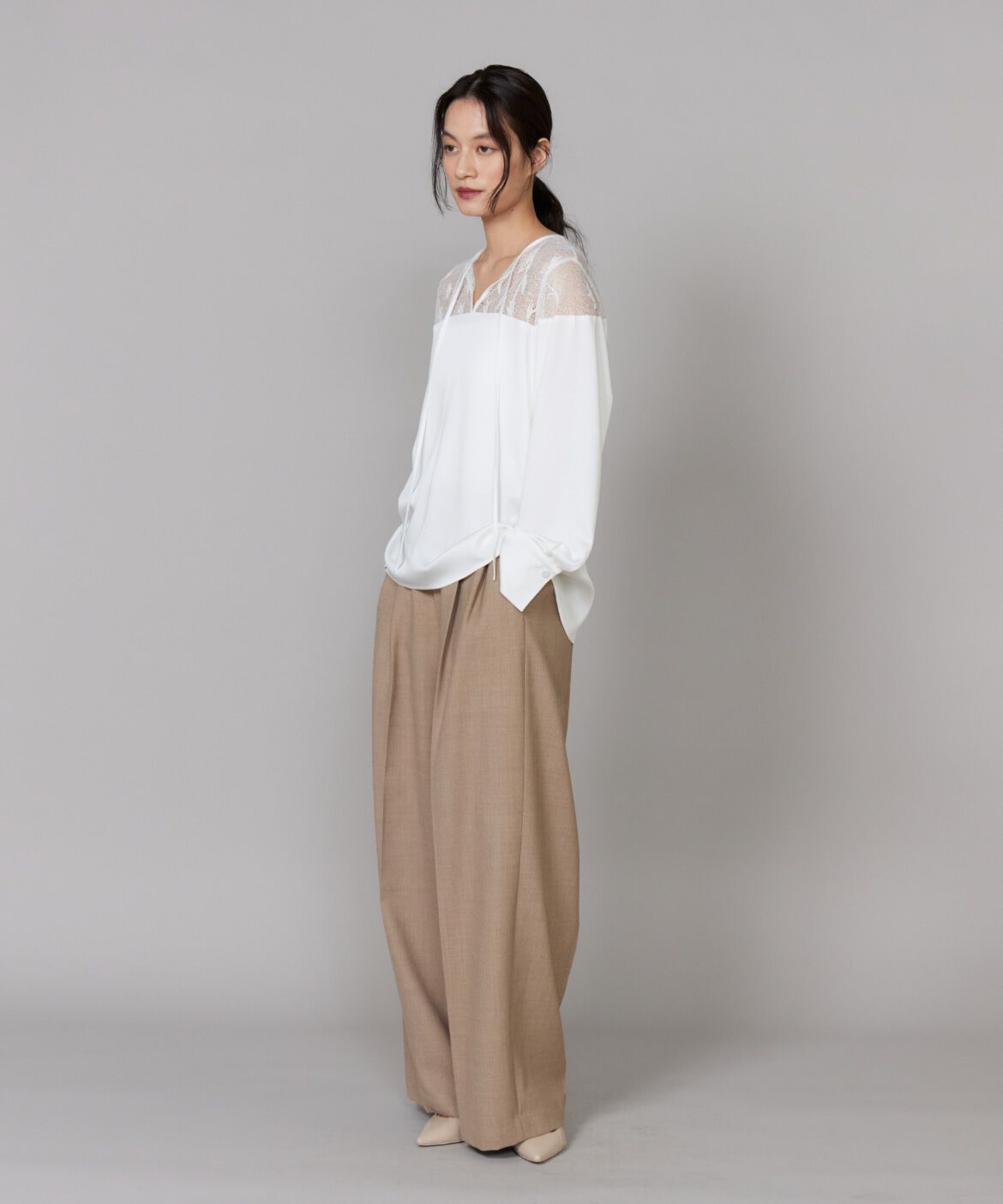 INED「2タックパンツ《la veille by SUPERIOR CLOSET》｜大人の洗練ワイドパンツ」|スラックス|