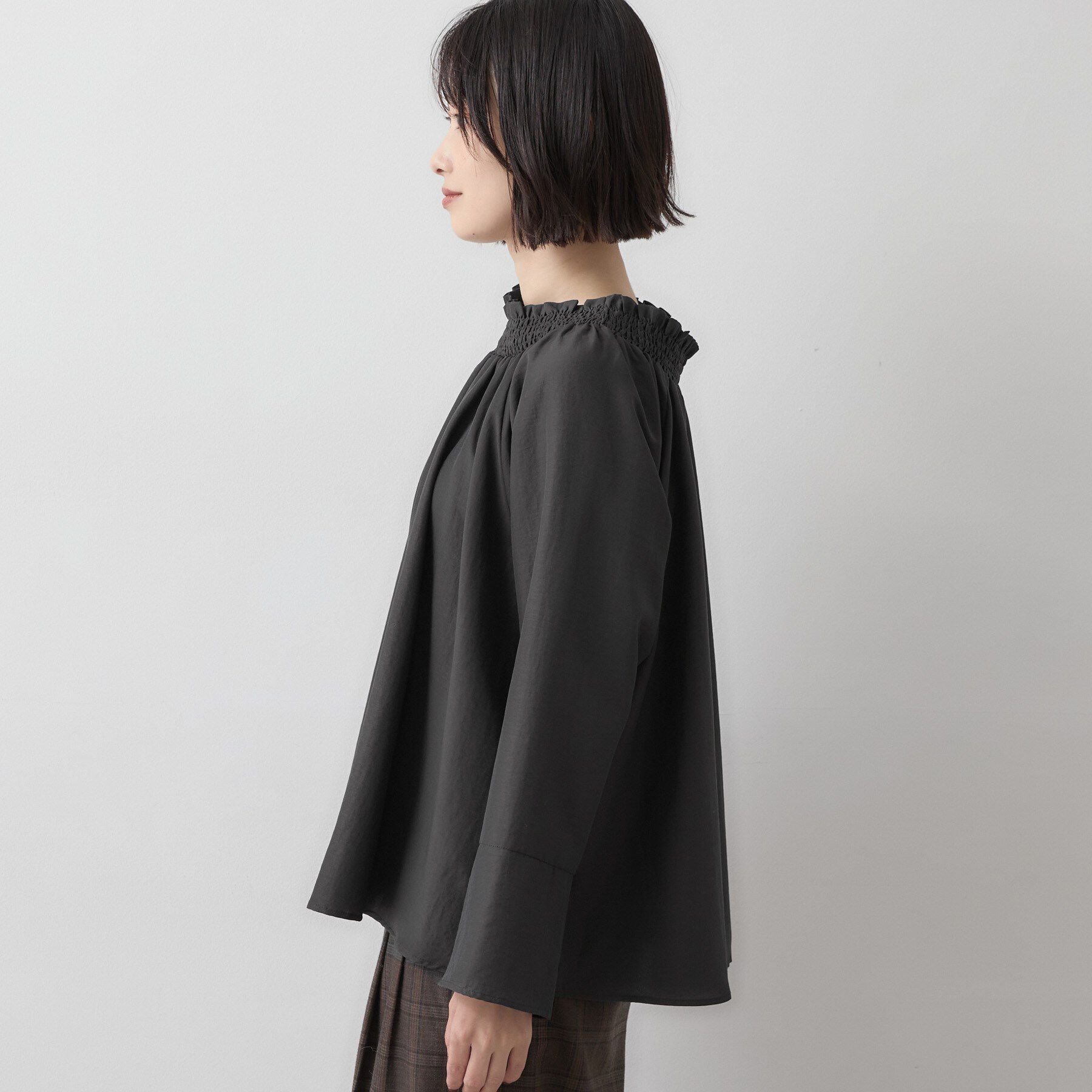 Dessin「【洗える/体型カバー】シャーリングブラウス」|シャツ・ブラウス|