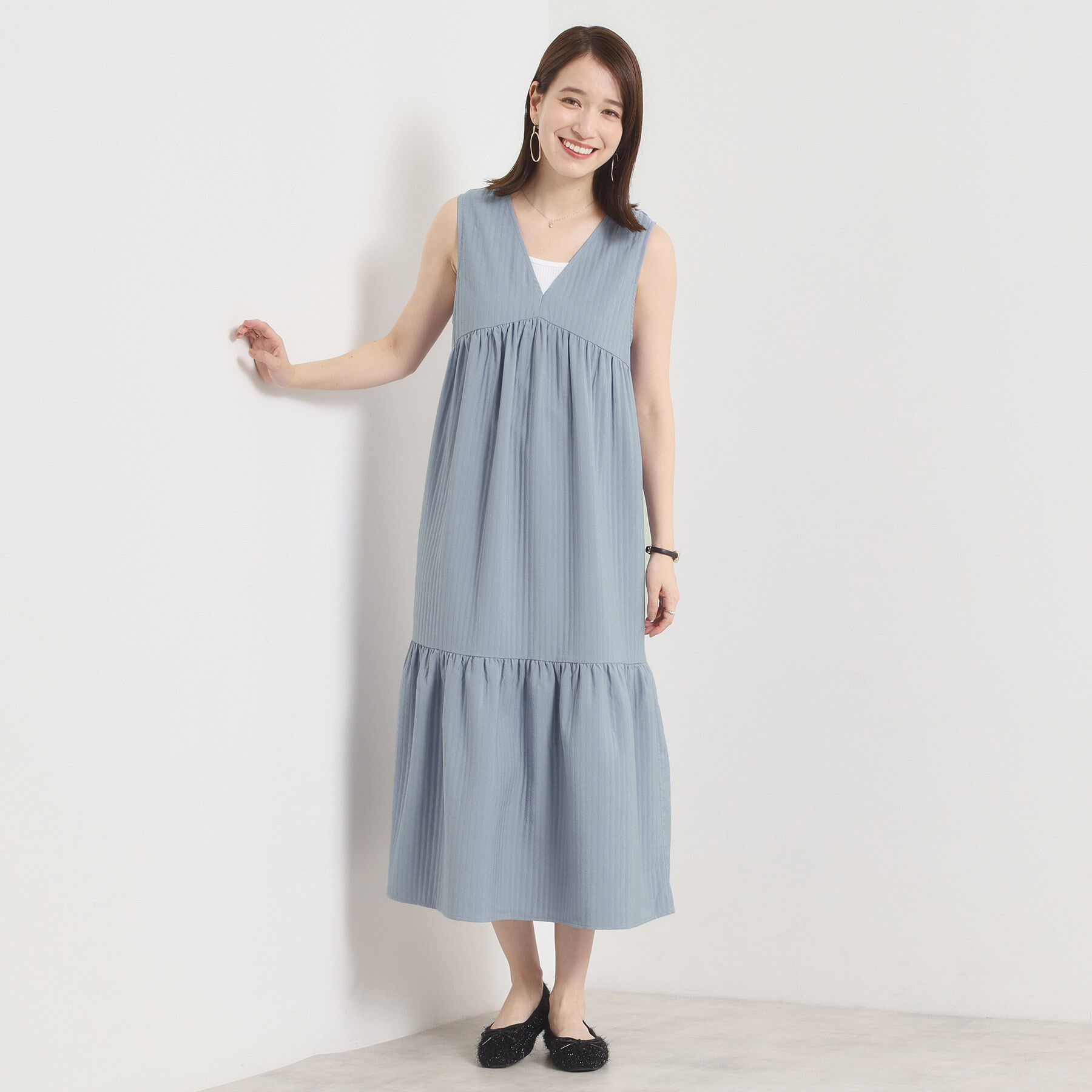 ITS&rsquo;DEMO「【洗濯機OK／ロングシーズン使える】ティアードVネックワンピース」|ワンピース|