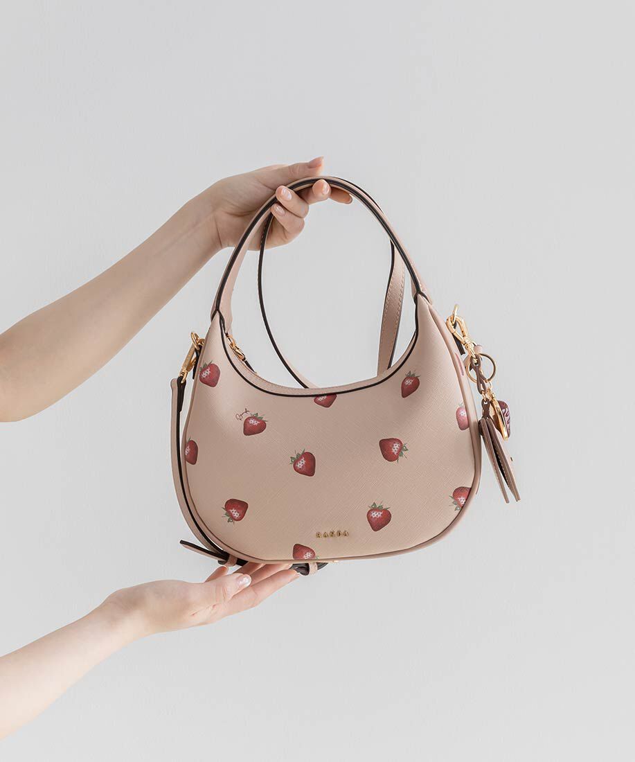  「【Cherry＆Strawberry】2WAY ハーフムーンショルダーバッグ」|ショルダー・メッセンジャー|