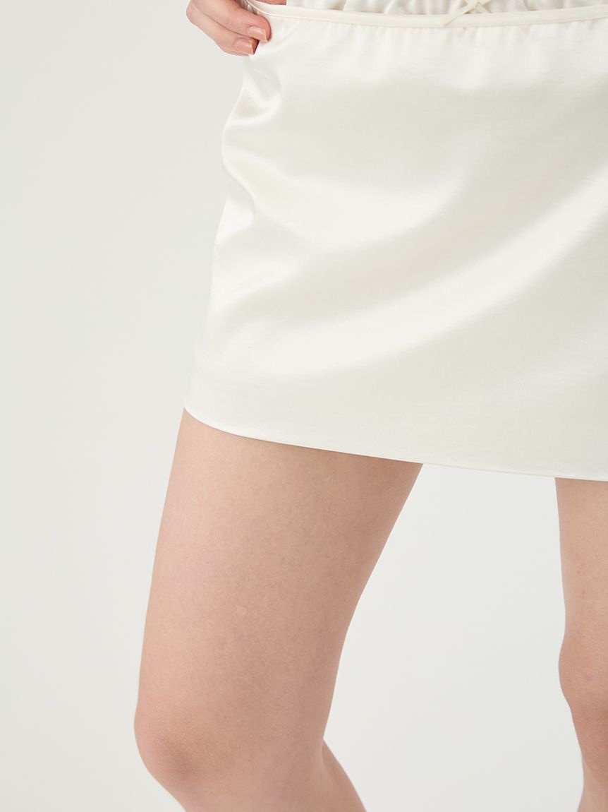 LILY BROWN「サテンミニスカショートパンツ」|その他|