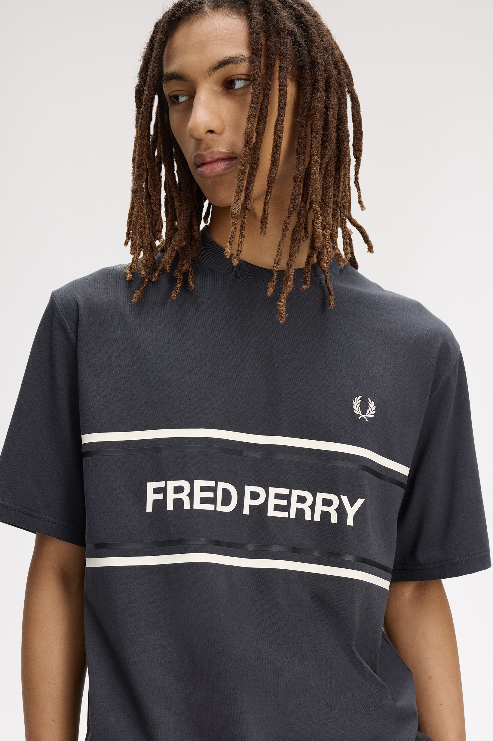 FRED PERRY 「Fred Perry Graphic T-Shirt／フレッドペリーグラフィックTシャツ」|Tシャツ・カットソー|