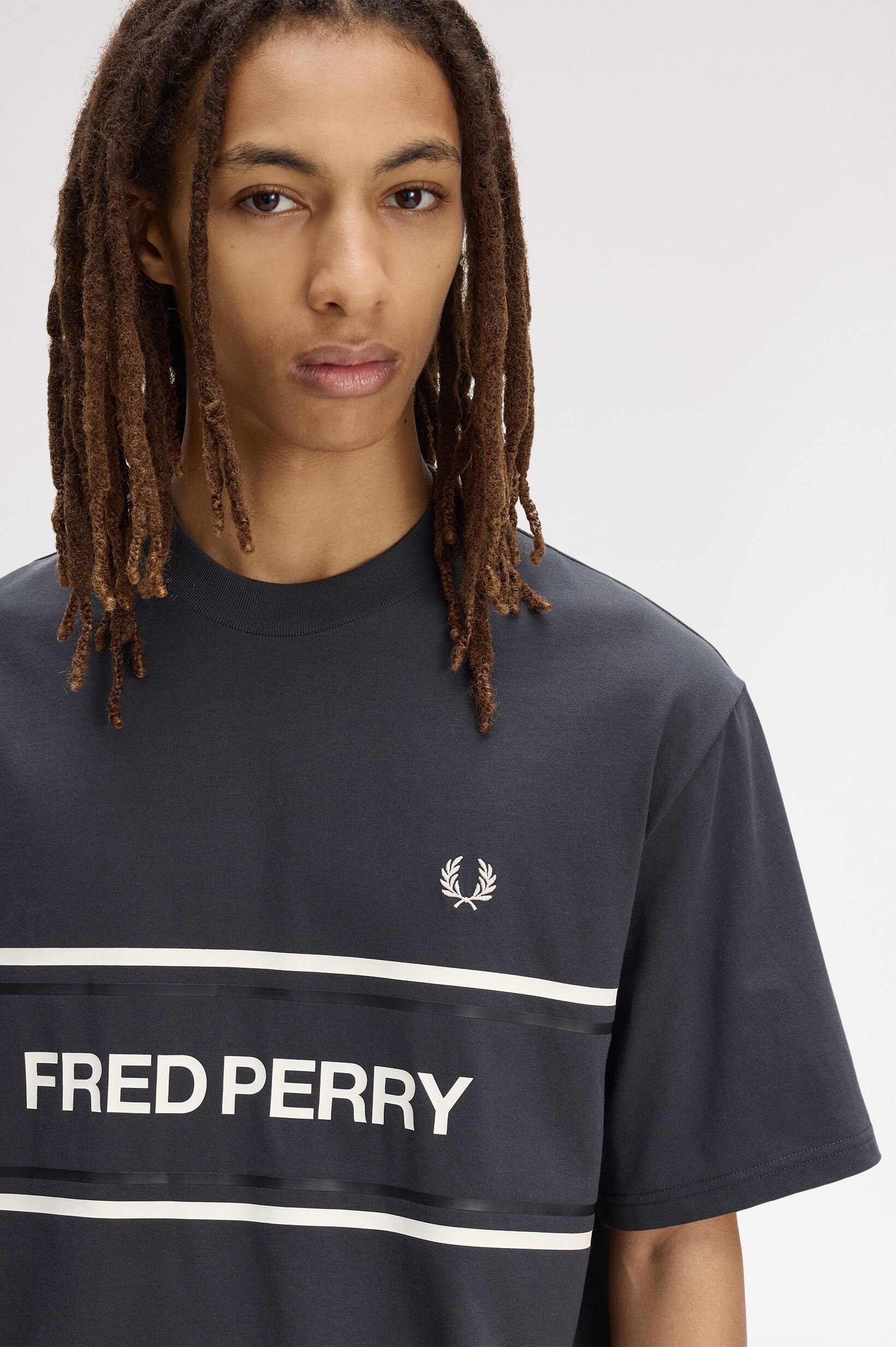 FRED PERRY 「Fred Perry Graphic T-Shirt／フレッドペリーグラフィックTシャツ」|Tシャツ・カットソー|