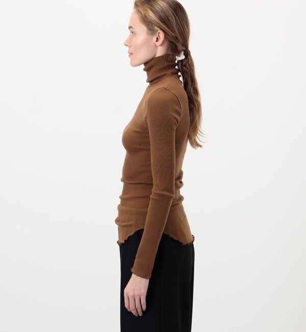 TOMORROWLAND GOODS「HAKUJI Wool rib ハイネックプルオーバー」|Tシャツ・カットソー|