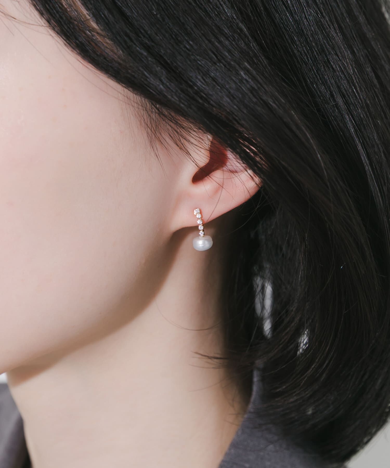 SMELLY「ビジューチェーンパールピアス」|ピアス|