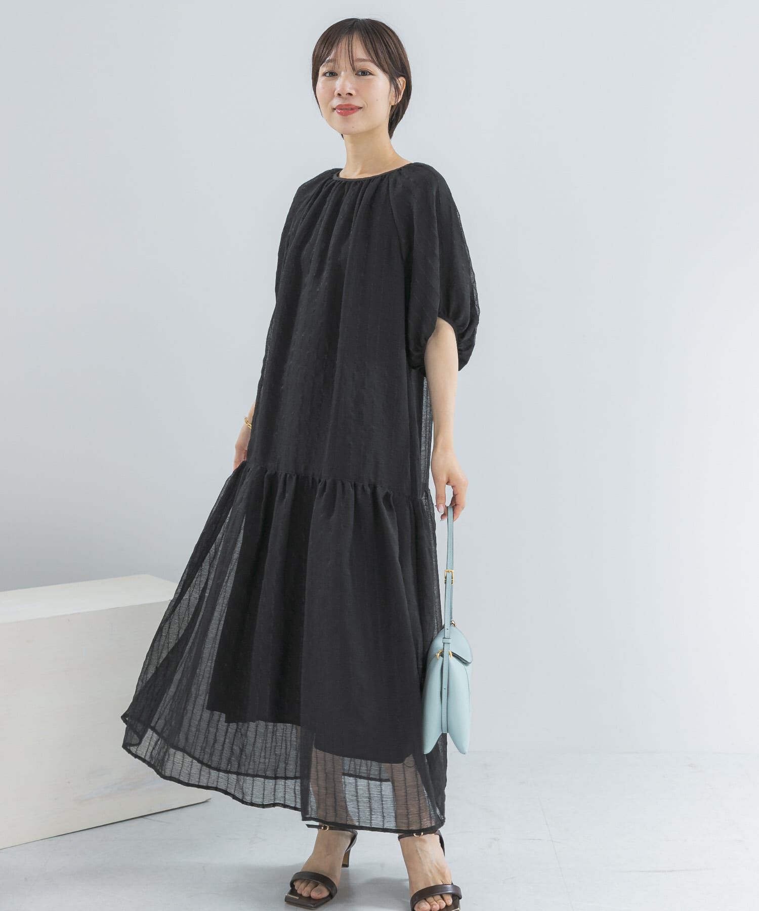 URBAN RESEARCH ROSSO「シアーストライプボリュームスリーブワンピース」|ワンピース|ブラック
