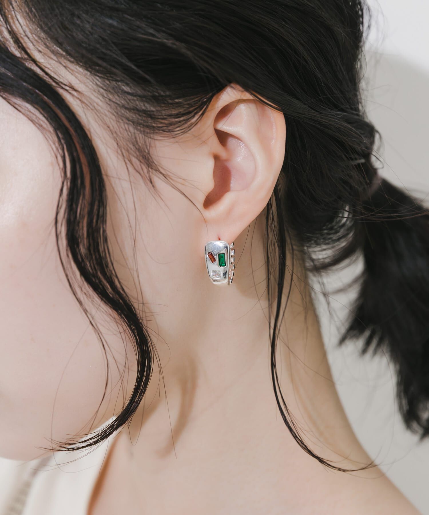 SMELLY「カラービジューワンタッチピアス」|ピアス|