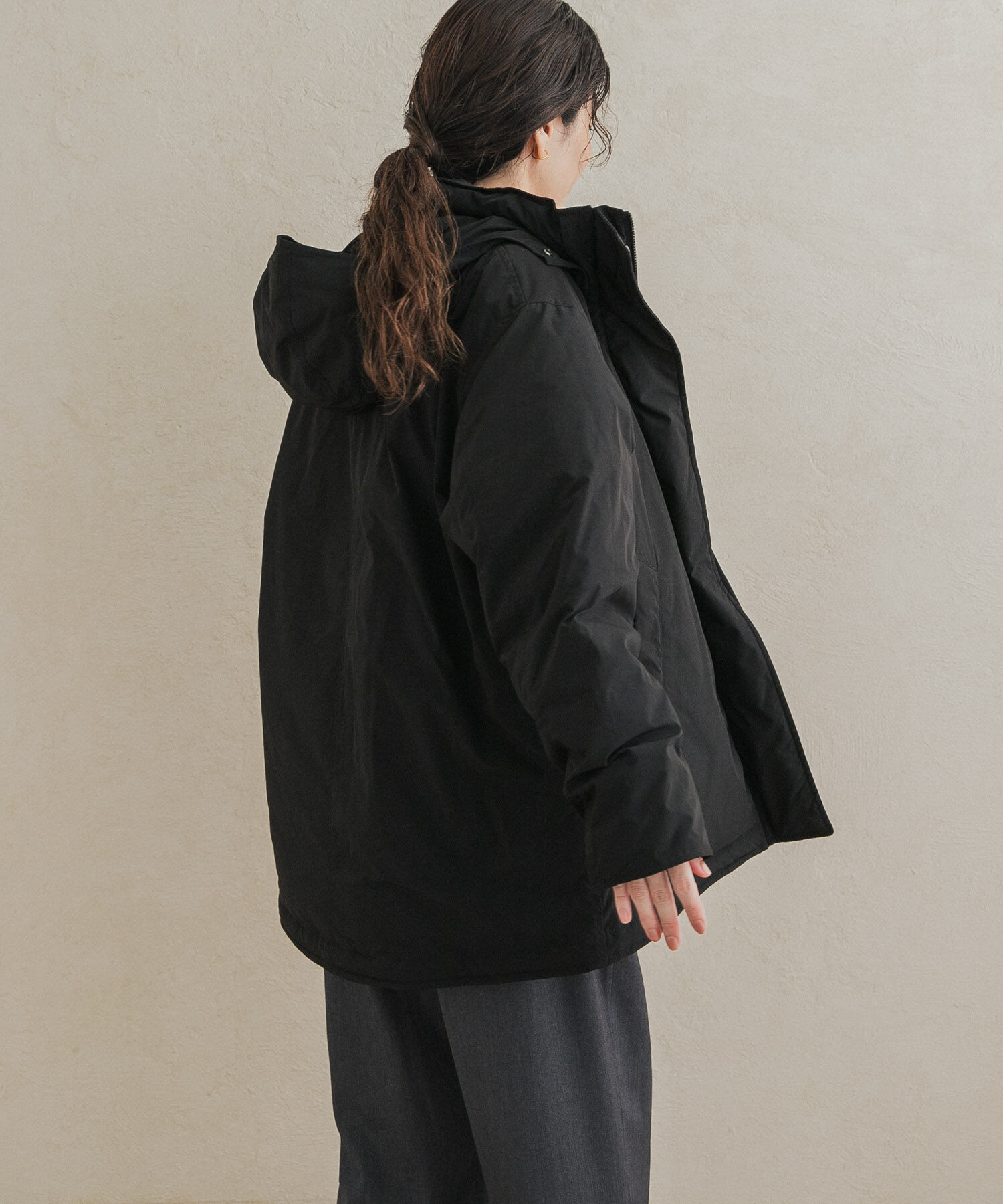 URBAN RESEARCH DOORS「グリーンダウン撥水ステッチレスミドルコート」|ノーカラーコート|