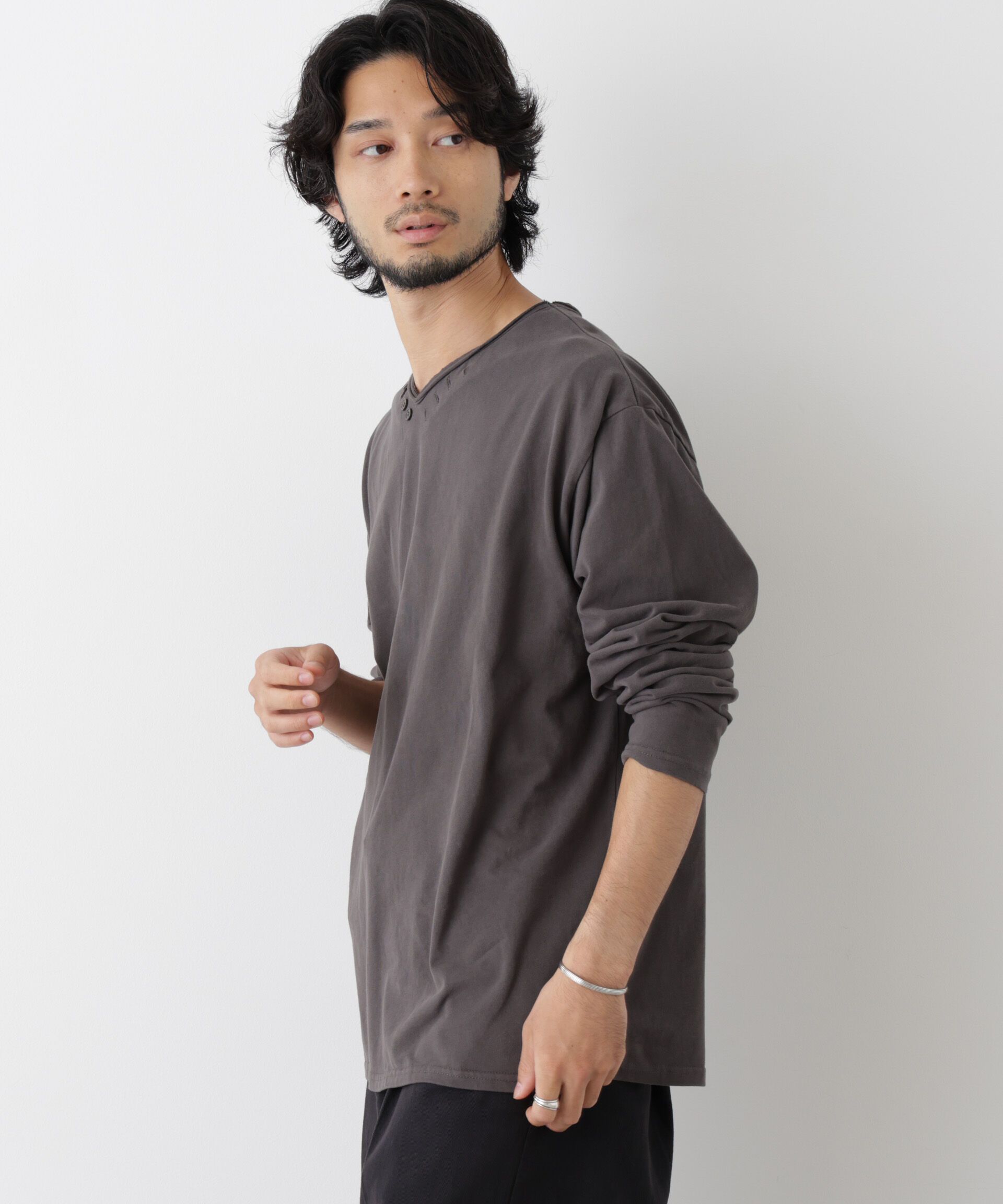 NANO universe「「surplus」デザインヘンリーネックTシャツ 長袖」|Tシャツ・カットソー|